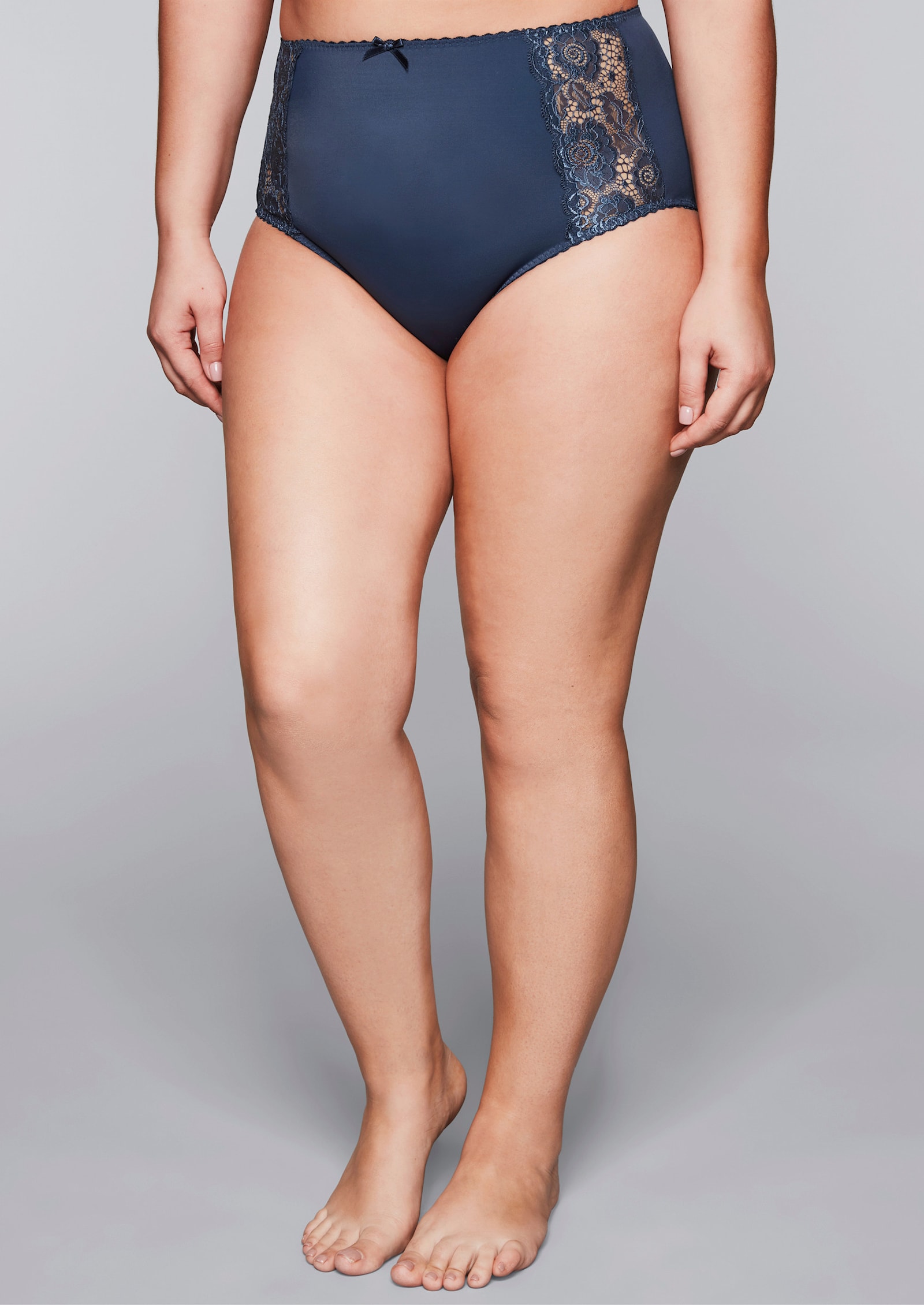 sheego Taillenslip mit transparenter Spitze - Saphir