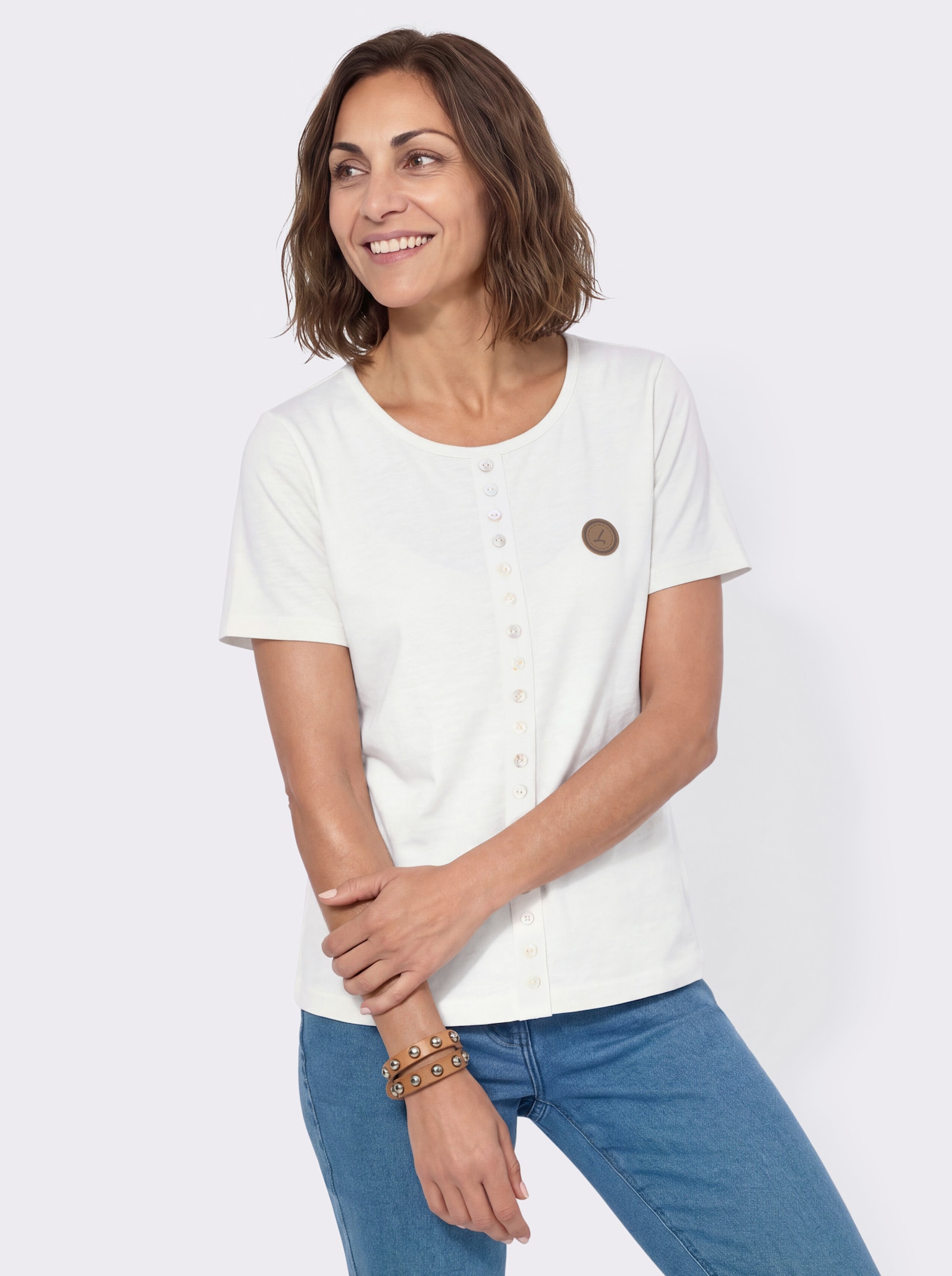 Kurzarmshirt mit Knöpfen in Perlmutt-Optik - ecru