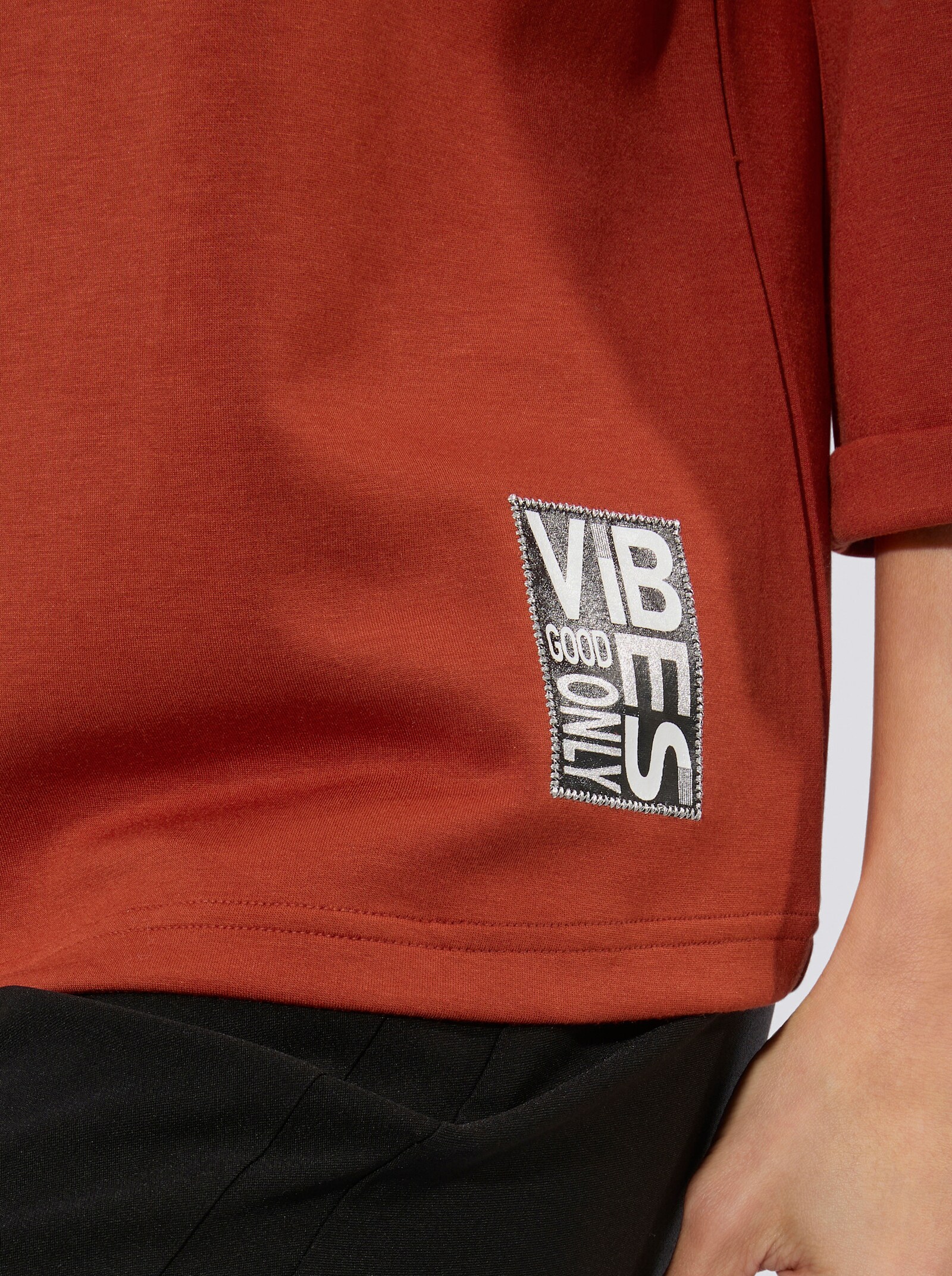 3/4-Arm-Shirt mit halsfernem Rollkragen - rostrot