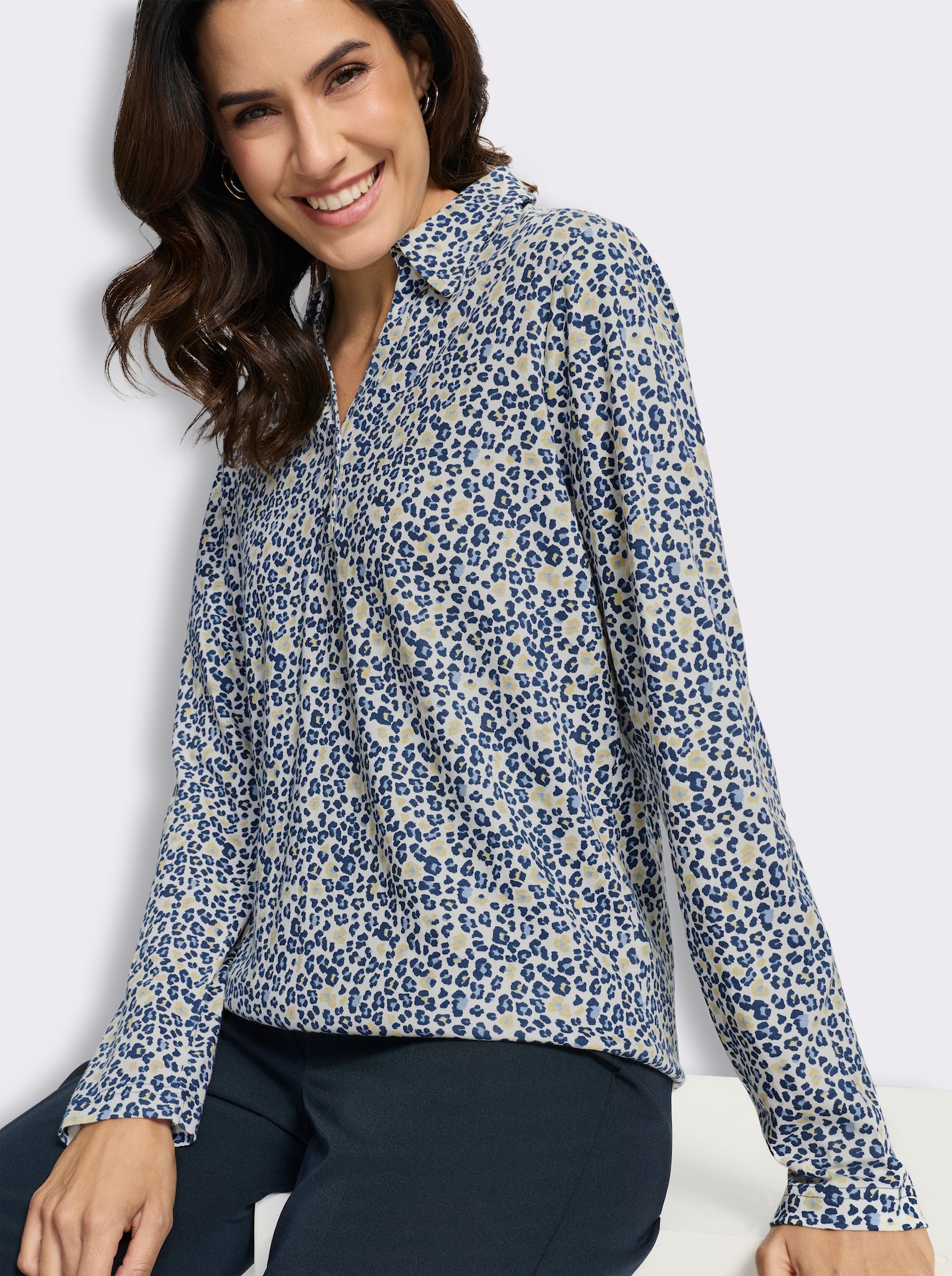 Print-Shirt mit offenem Hemdkragen - dunkelblau-vanille-bedruckt