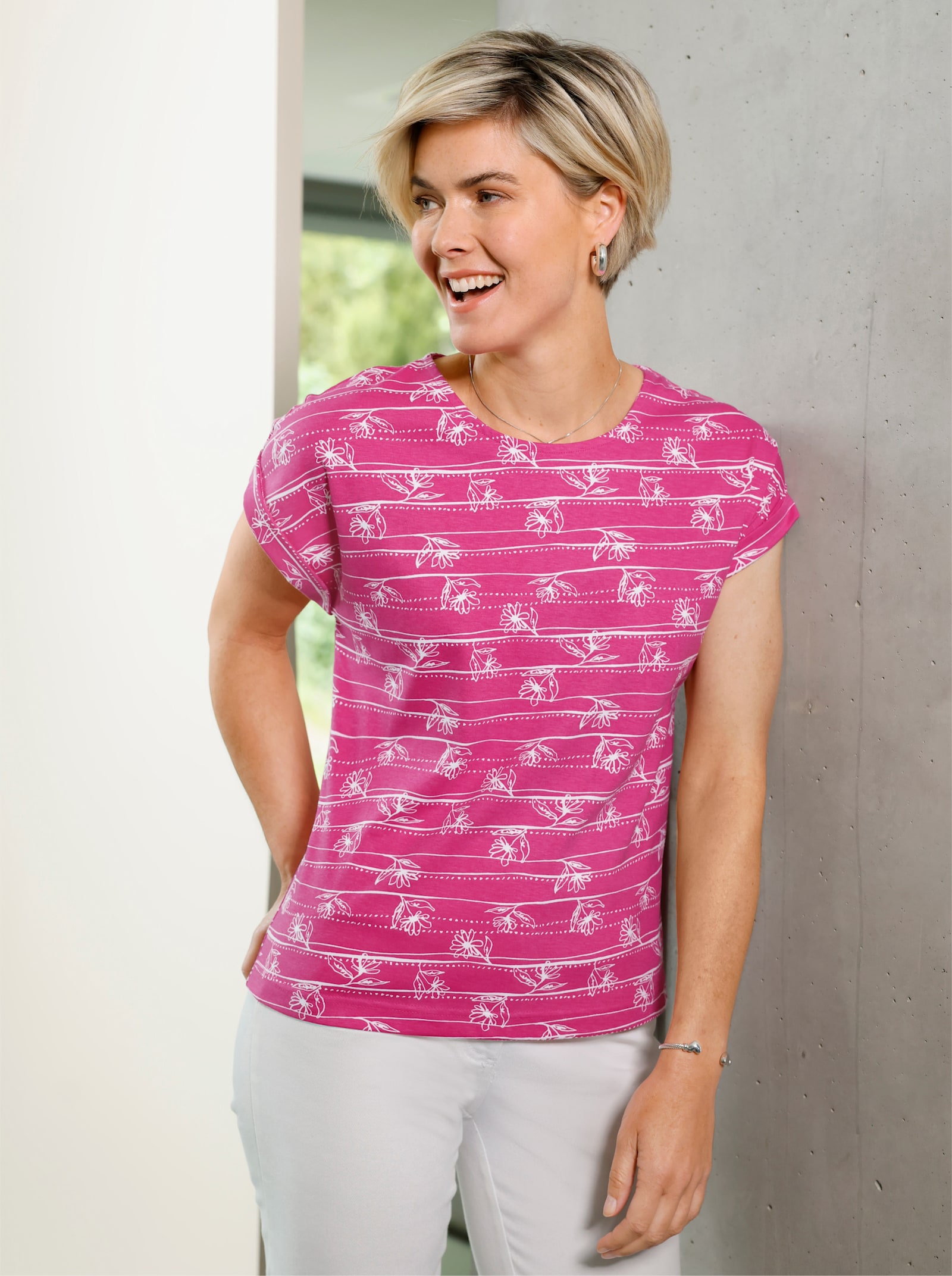 Shirt mit überschnittenen Schultern - fuchsia-weiß-bedruckt
