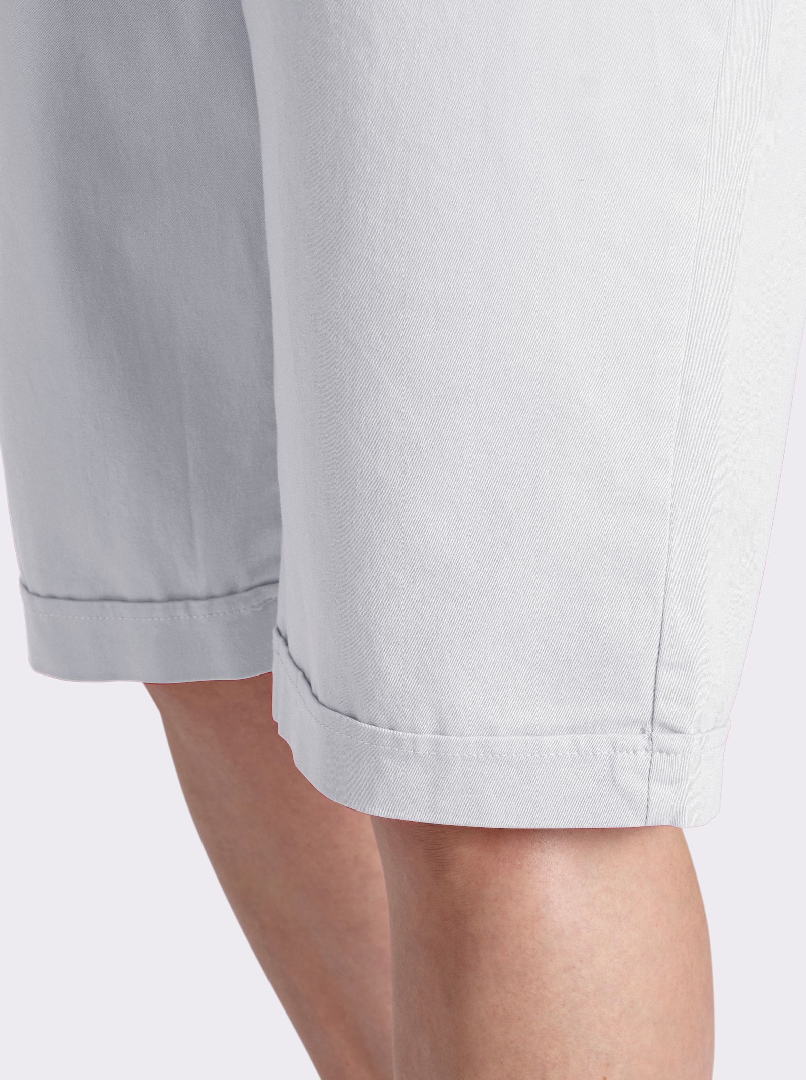 Jeansbermudas mit Dehnbund hinten - weiß