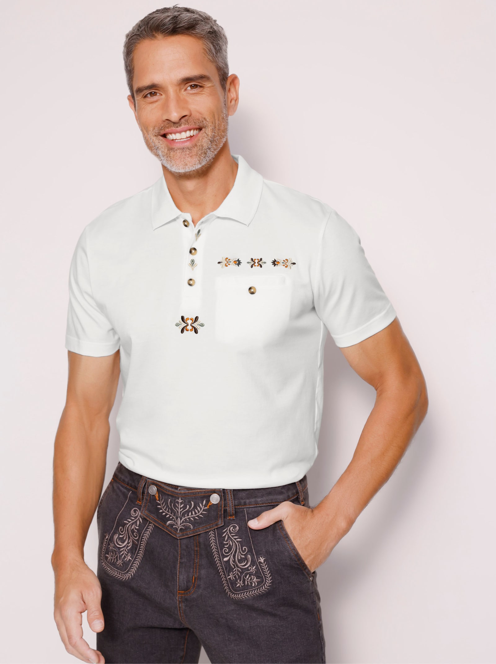 Pikétröja med traditionellt broderi - gräddvit