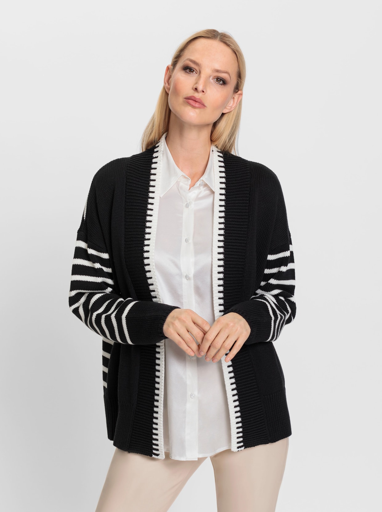 heine Cardigan - schwarz-ecru-gemustert