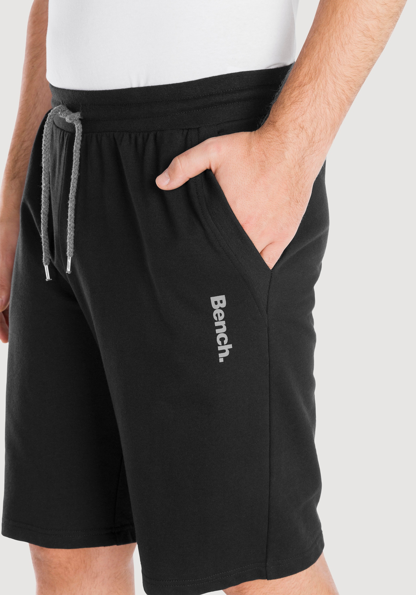 Bench. Loungewear Sweatshorts - schwarz