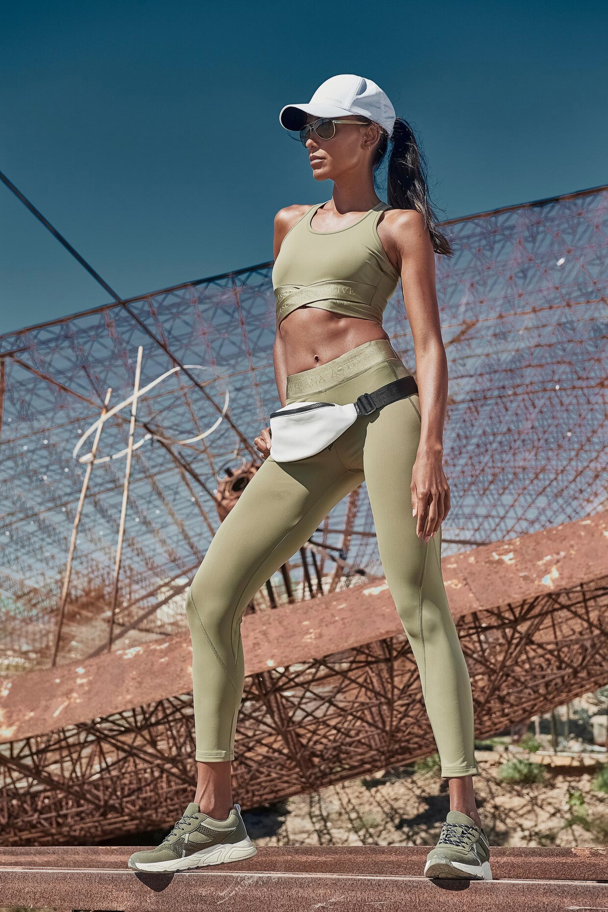 LASCANA ACTIVE Funktionsleggings - khaki