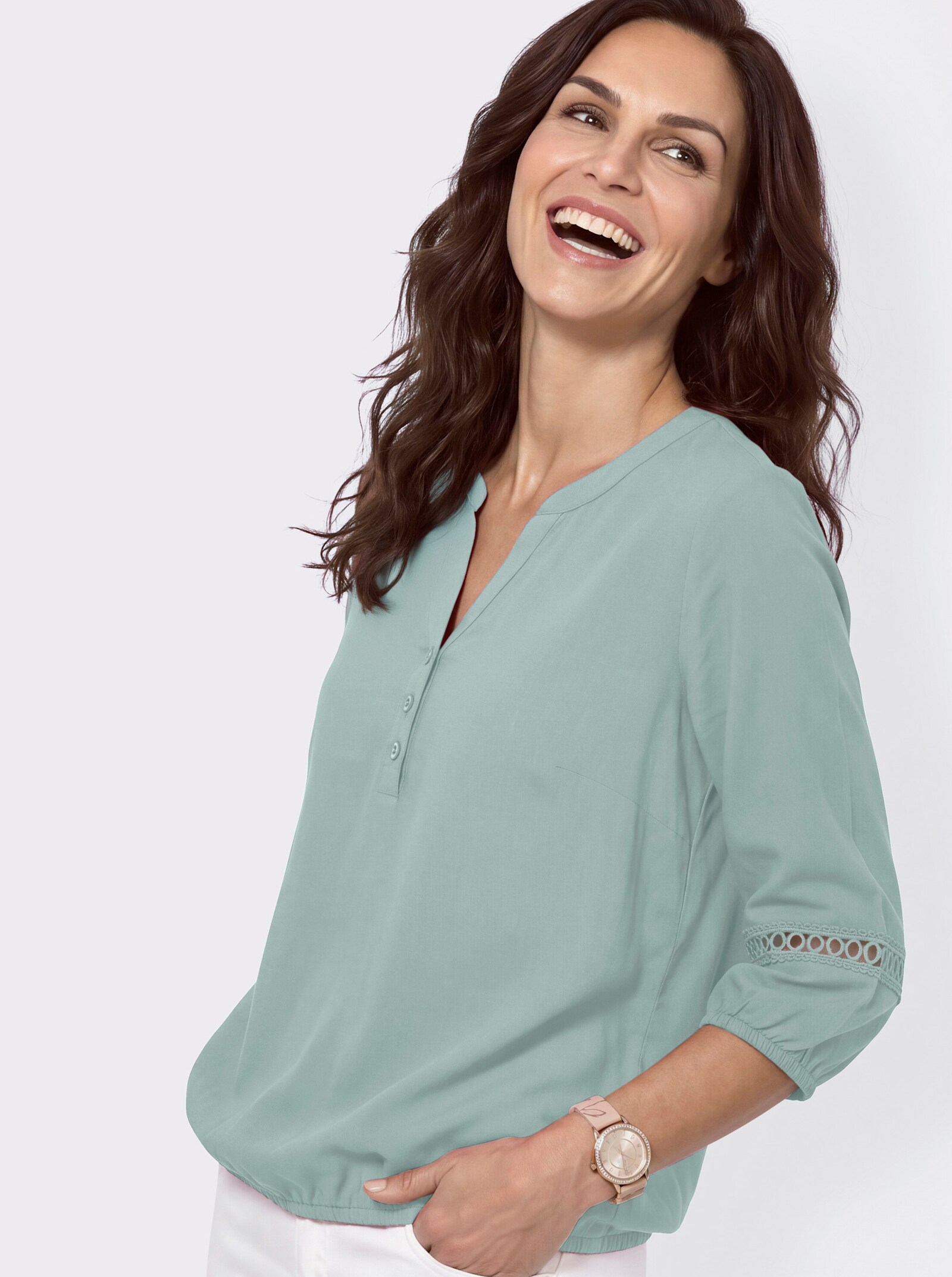 Schlupf-Bluse mit Spitzenband an den Ärmeln - kalkmint