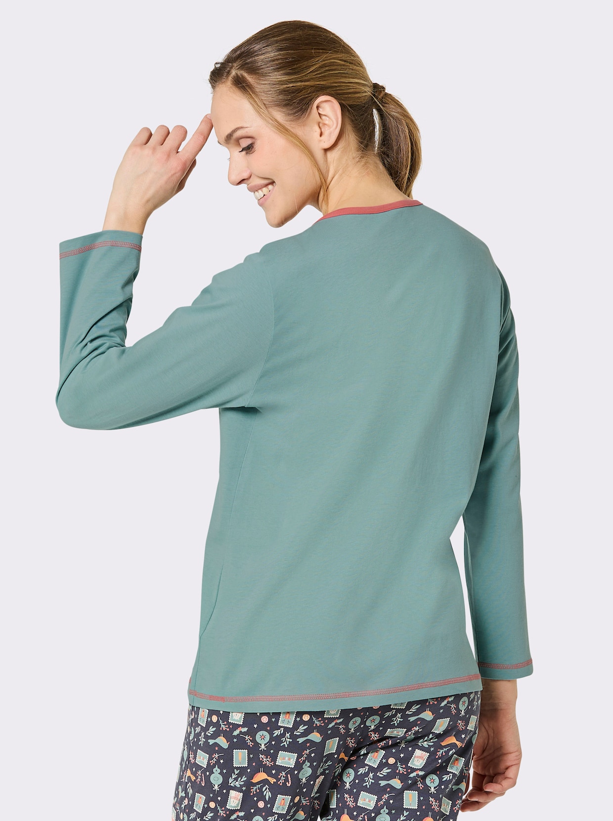 Comtessa Schlafanzugshirt mit kontrastfarbigen Ziernähten - ozean-koralle