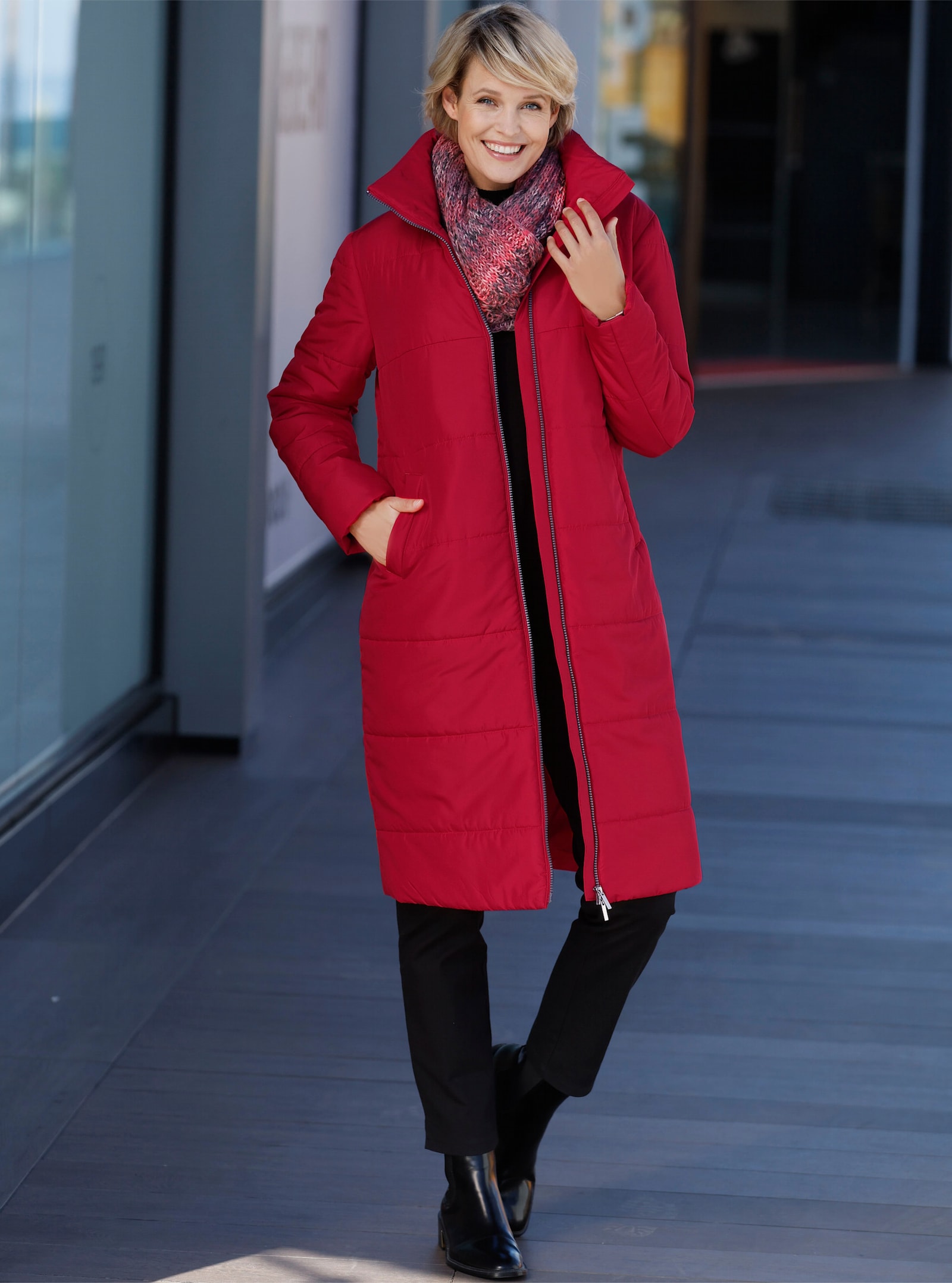 Prošívaný kabát se stojáčkem - červená