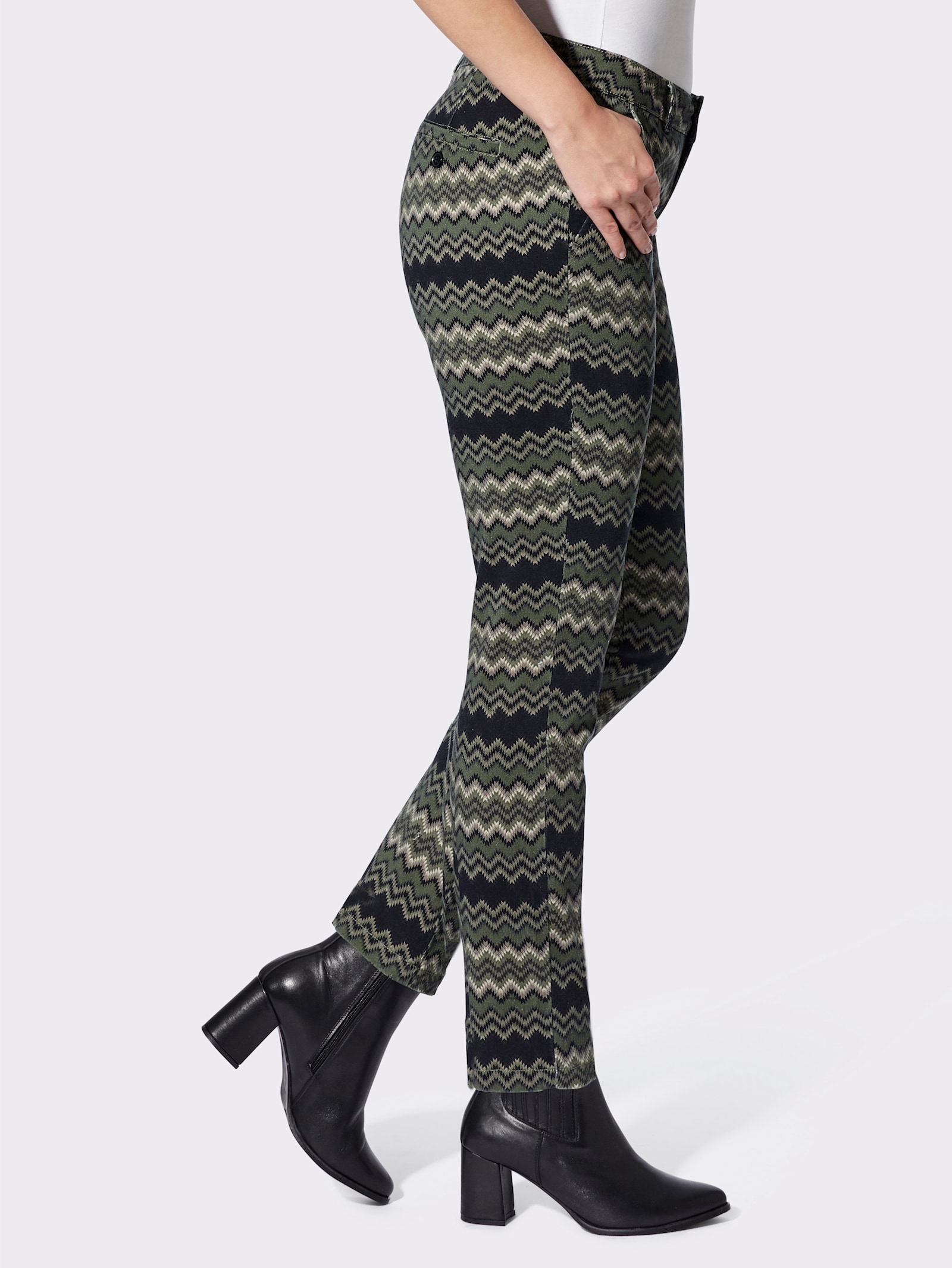 heine Baumwollhose mit Zick-Zack Muster - schwarz-khaki-bedruckt