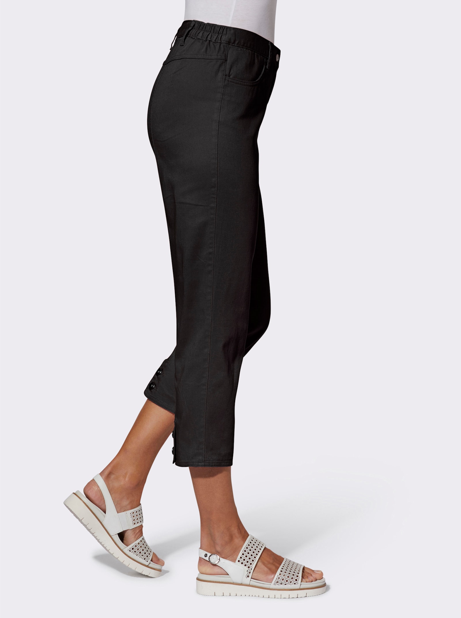 7/8-Jeans mit Schmuckknöpfen - schwarz