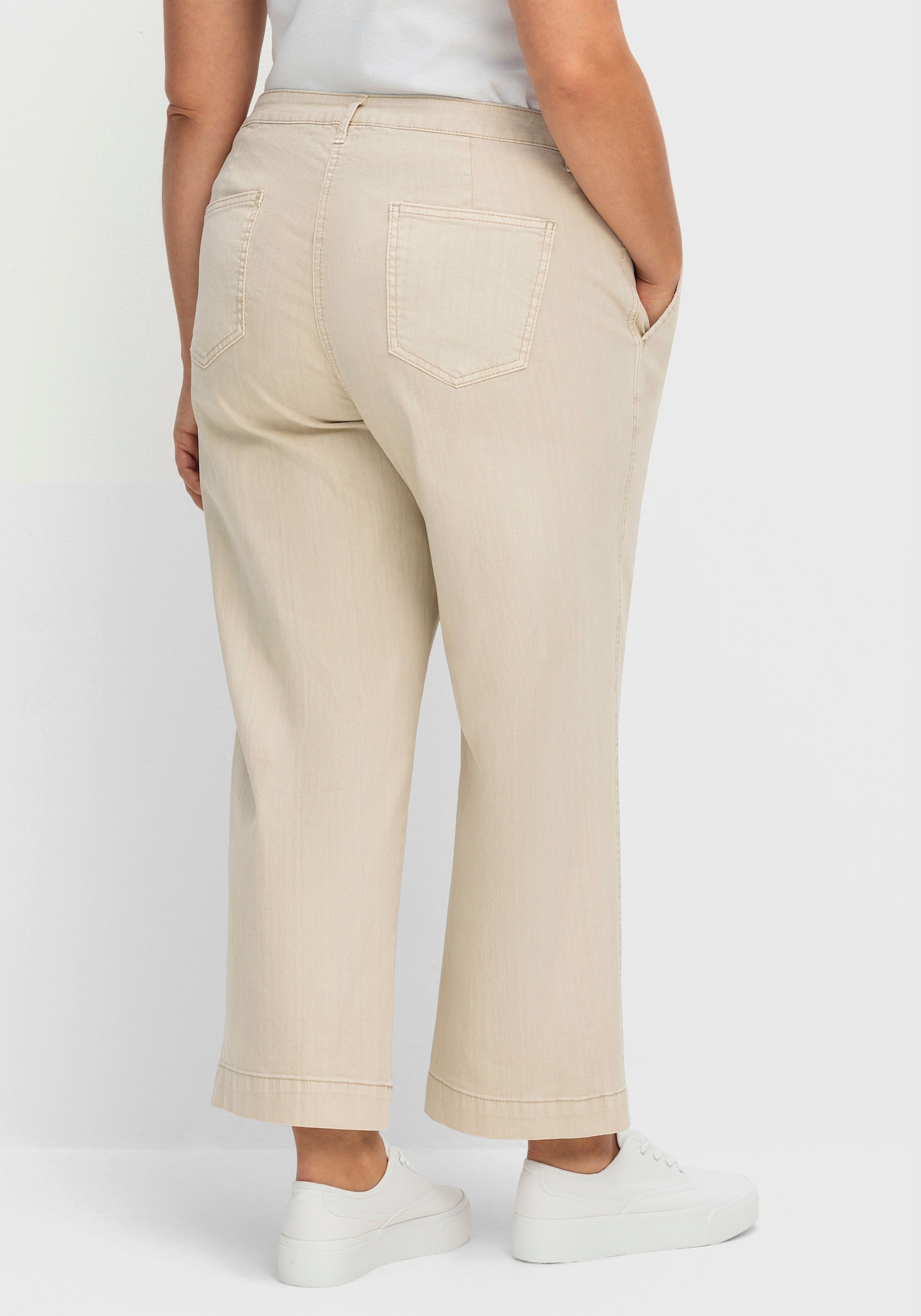 Culotte mit aufgesetzten Taschen hinten - sand