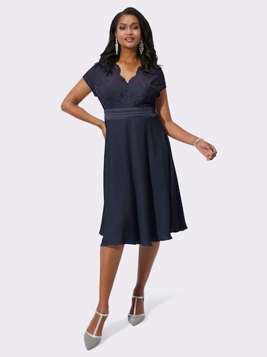 Cocktailkleid mit kunstvollem Spitzeneinsatz - marine