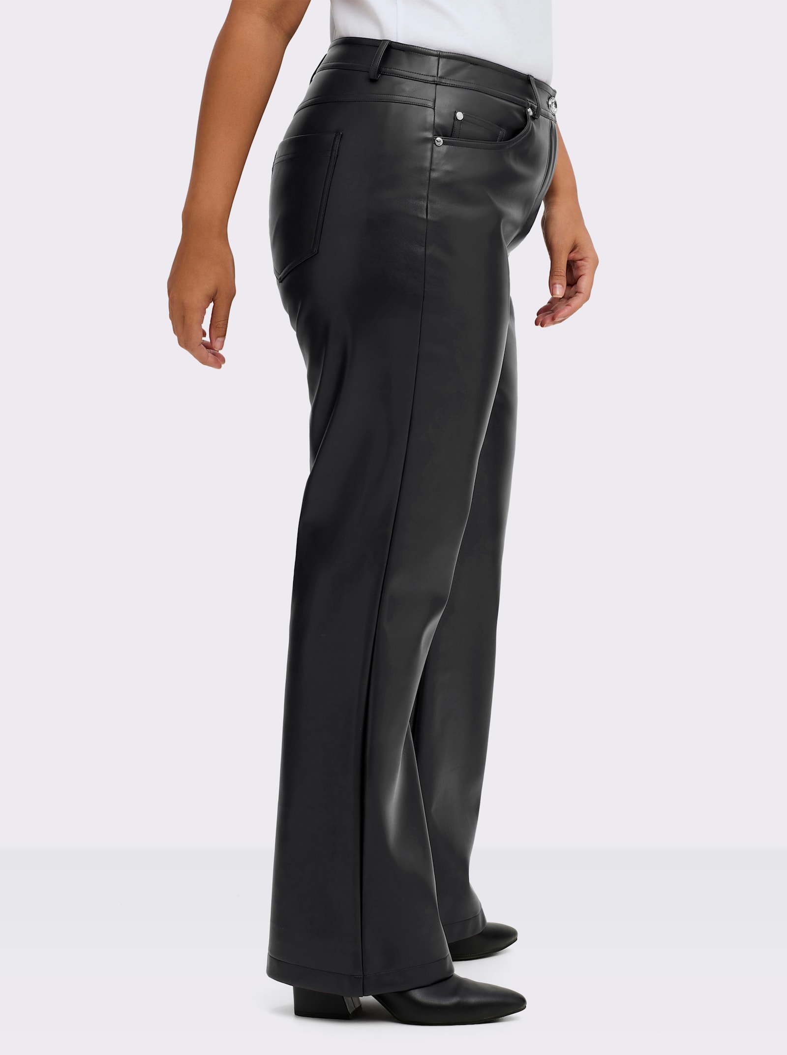 sheego Lederimitathose mit Formbund, in Bootcut-Form - schwarz