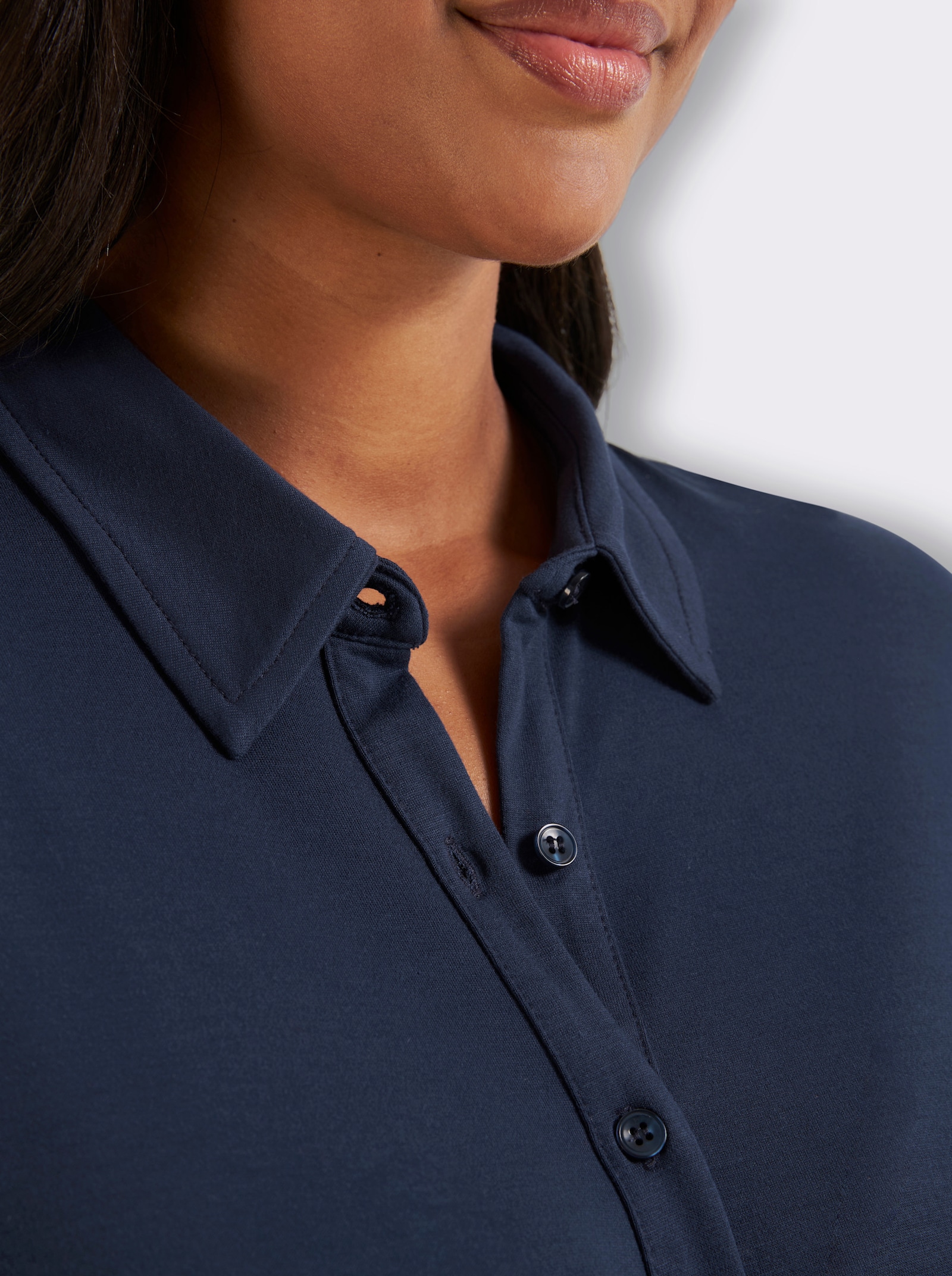 sheego Jersey-Bluse mit durchgehender Knopfleiste - tiefblau