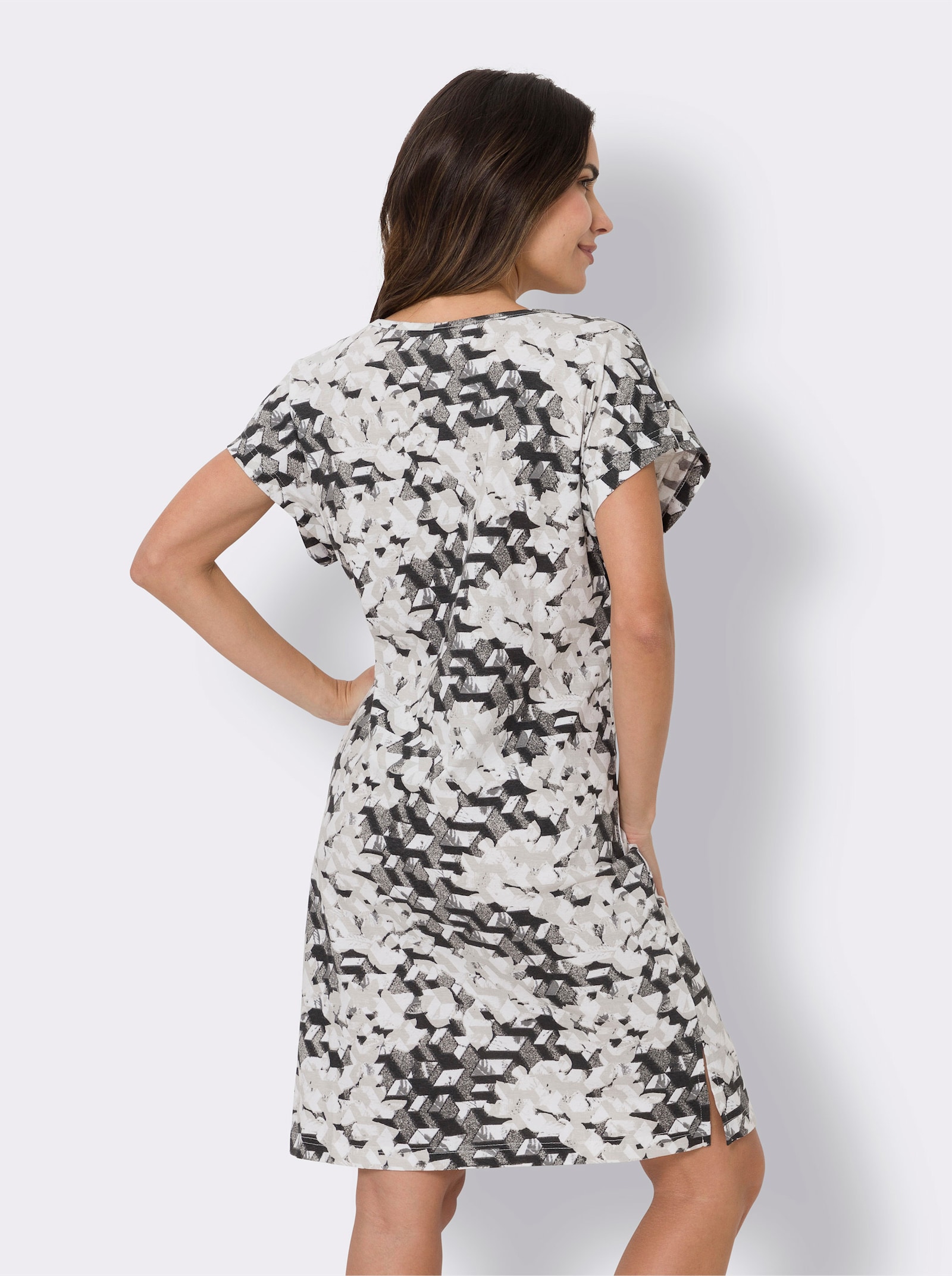 Sommerkleid mit Seitenschlitzen - weiß-schwarz-bedruckt