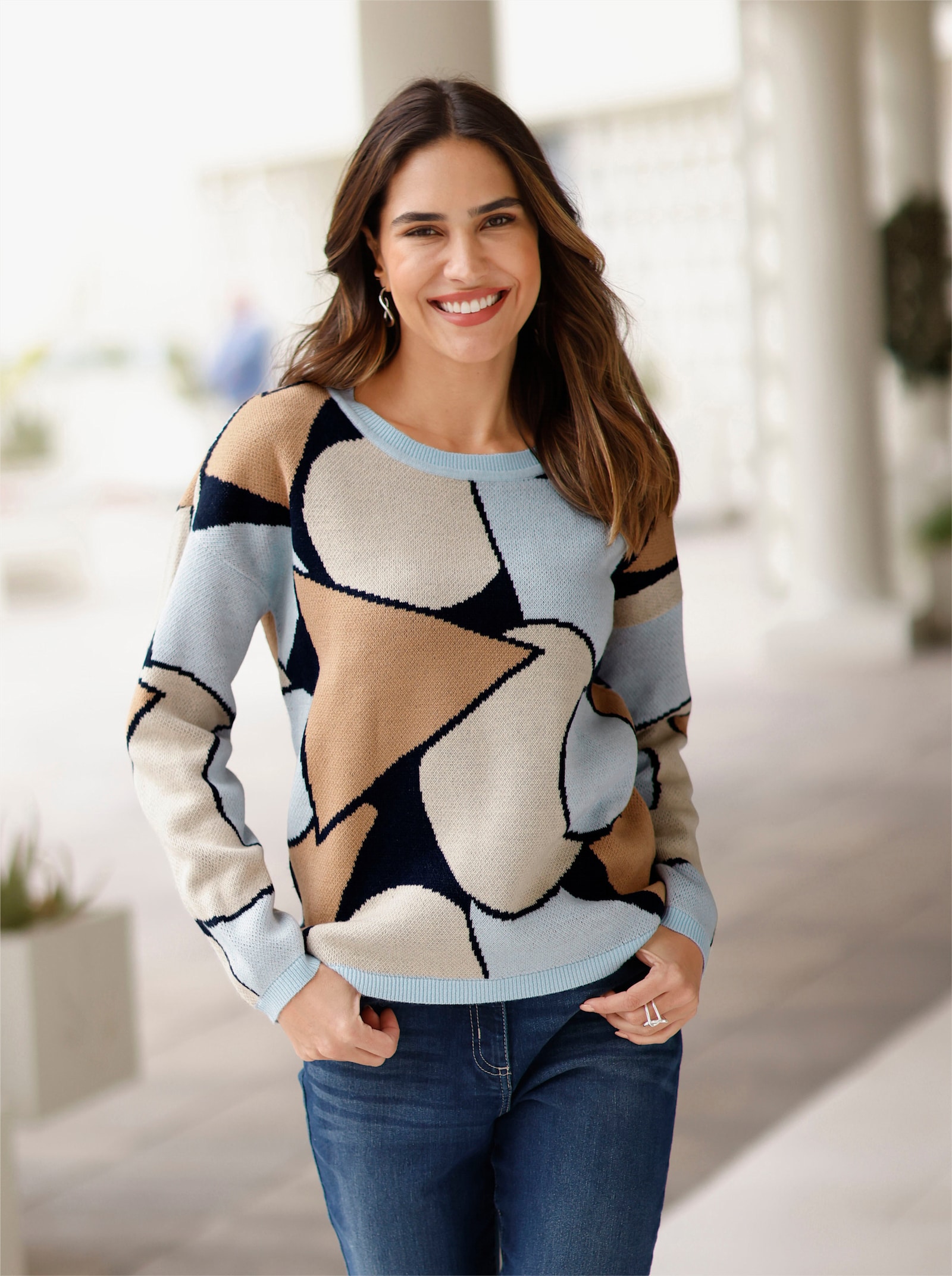 Jacquard-Pullover im Grafik-Dessin - camel-hellblau-gemustert