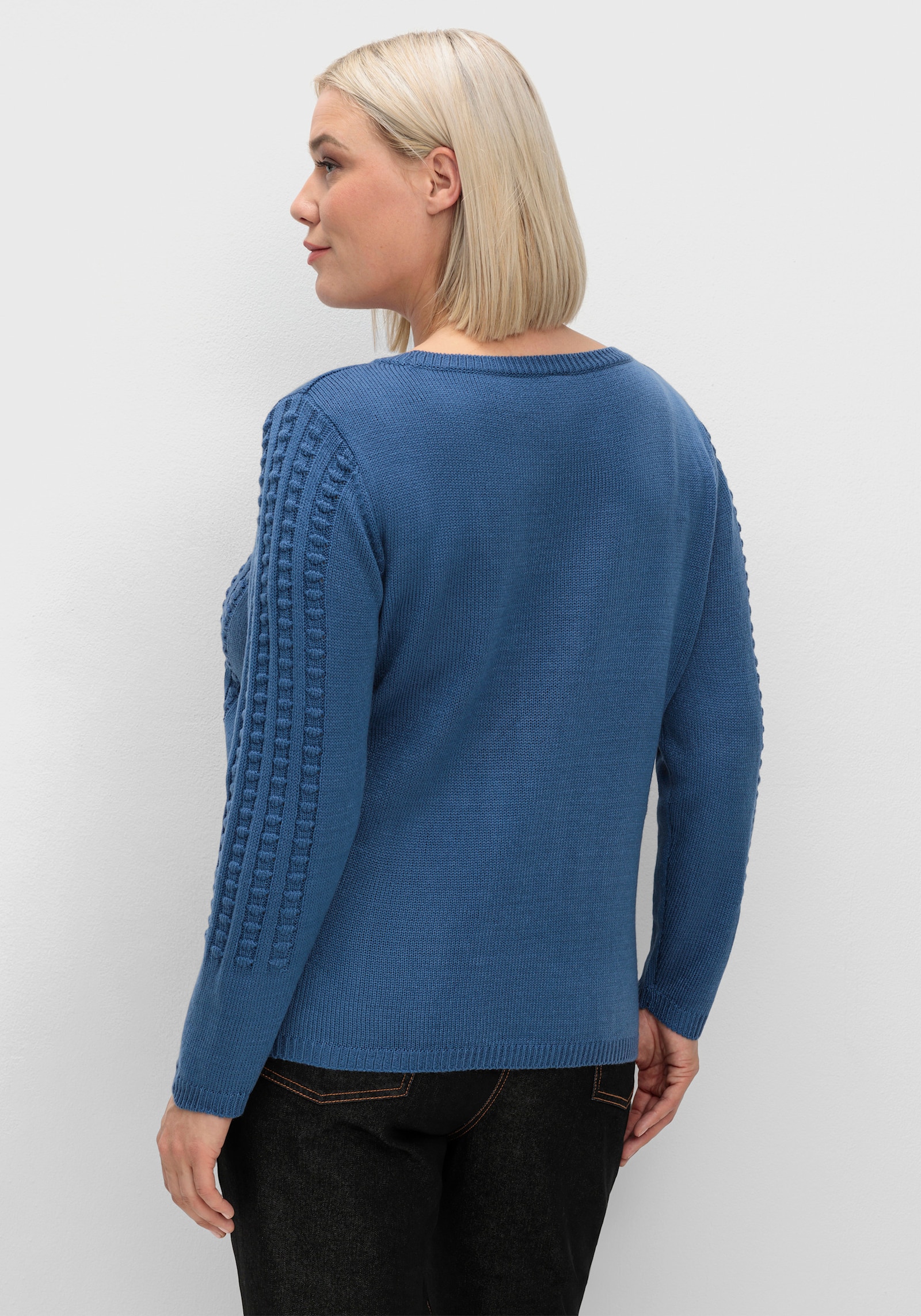 Langarm-Pullover mit 3D-Strickmuster - jeansblau