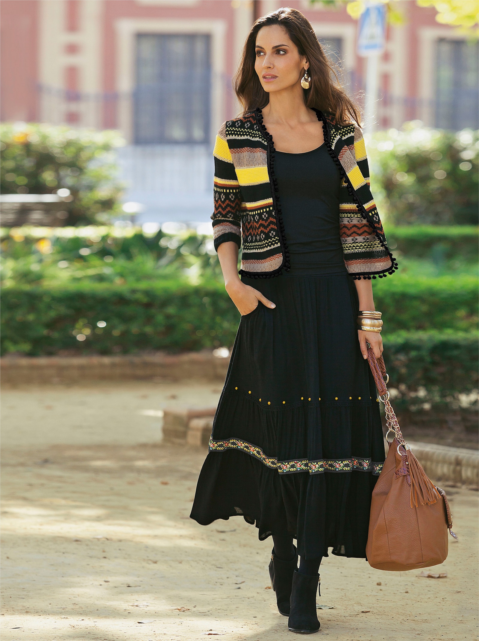 Strickjacke mit Pompom-Borte - bunt-gemustert