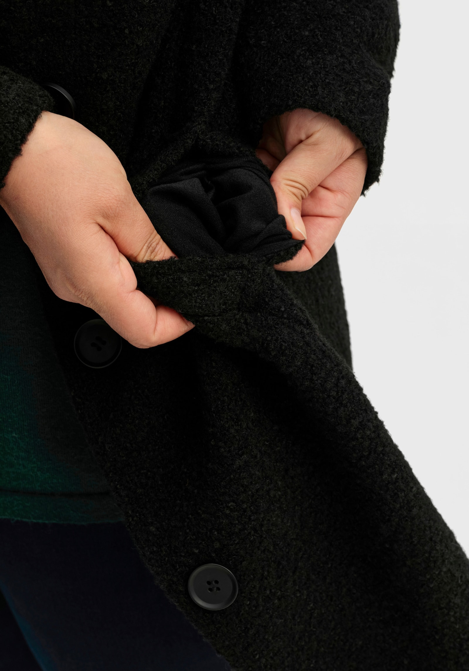 sheego Korte mantel van bouclé - zwart