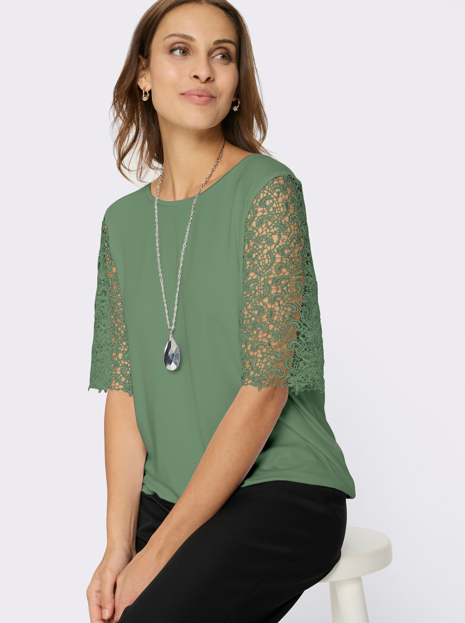 Spitzenshirt mit 95% Viskose - eucalyptus