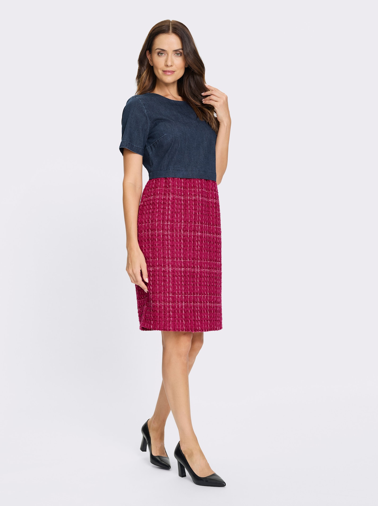 heine Bleistiftkleid in 2-in-1-Optik - fuchsia-darkblue-gemustert