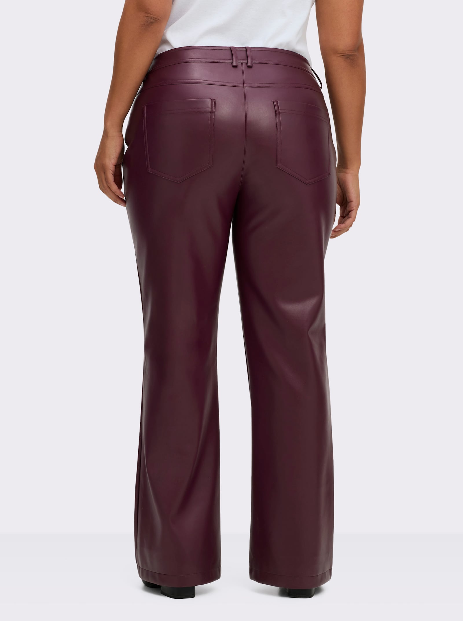 sheego Lederimitathose mit Formbund, in Bootcut-Form - burgund