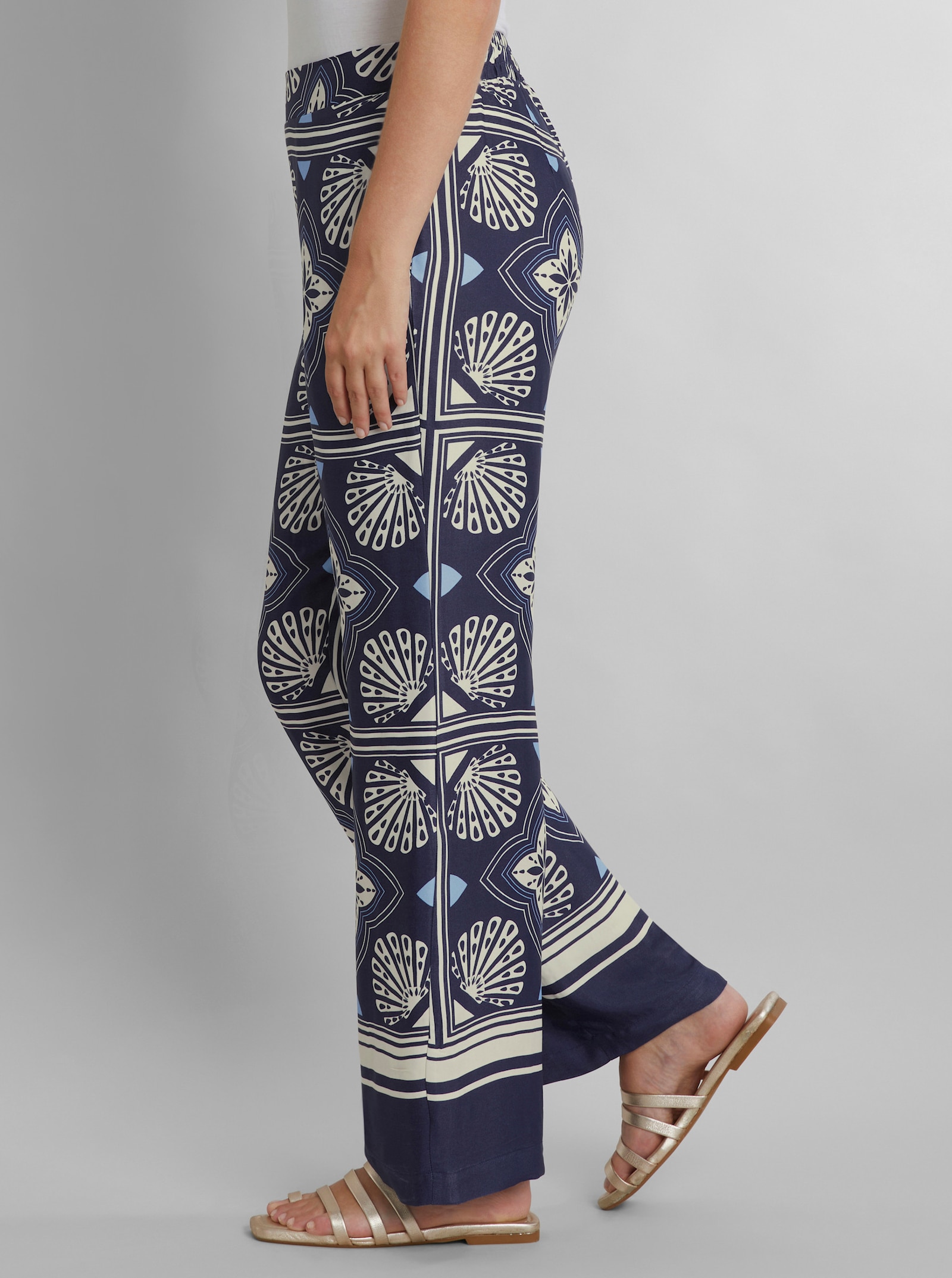 heine Druckhose in Schlupfform - marine-champagner-bedruckt