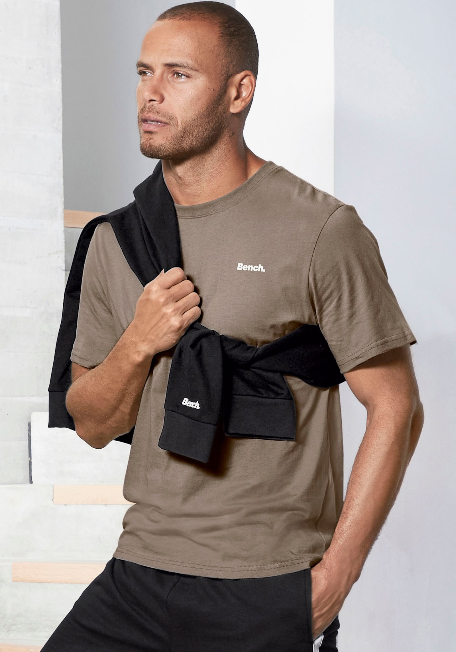 Bench. Loungewear T-Shirt - taupe