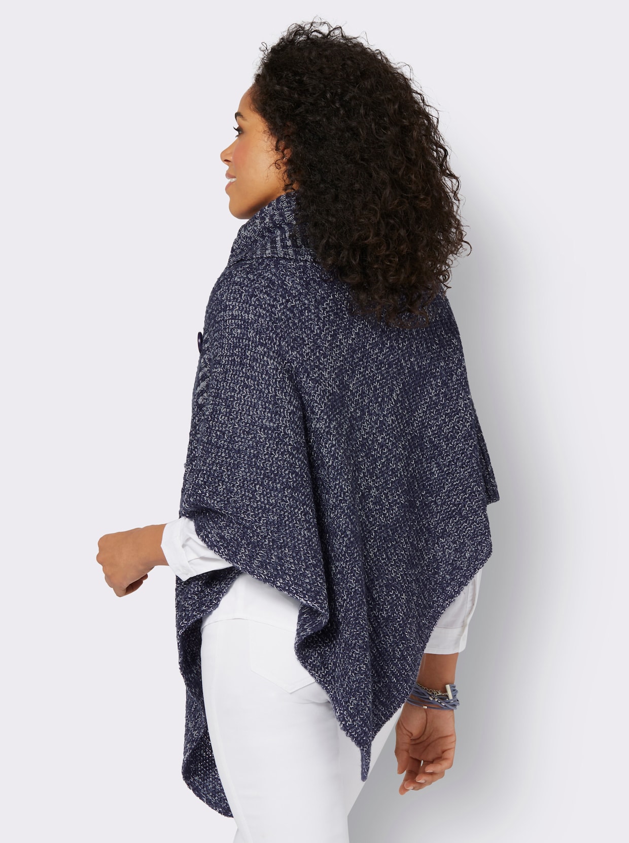 Gebreide poncho - marine/ecru gemêleerd