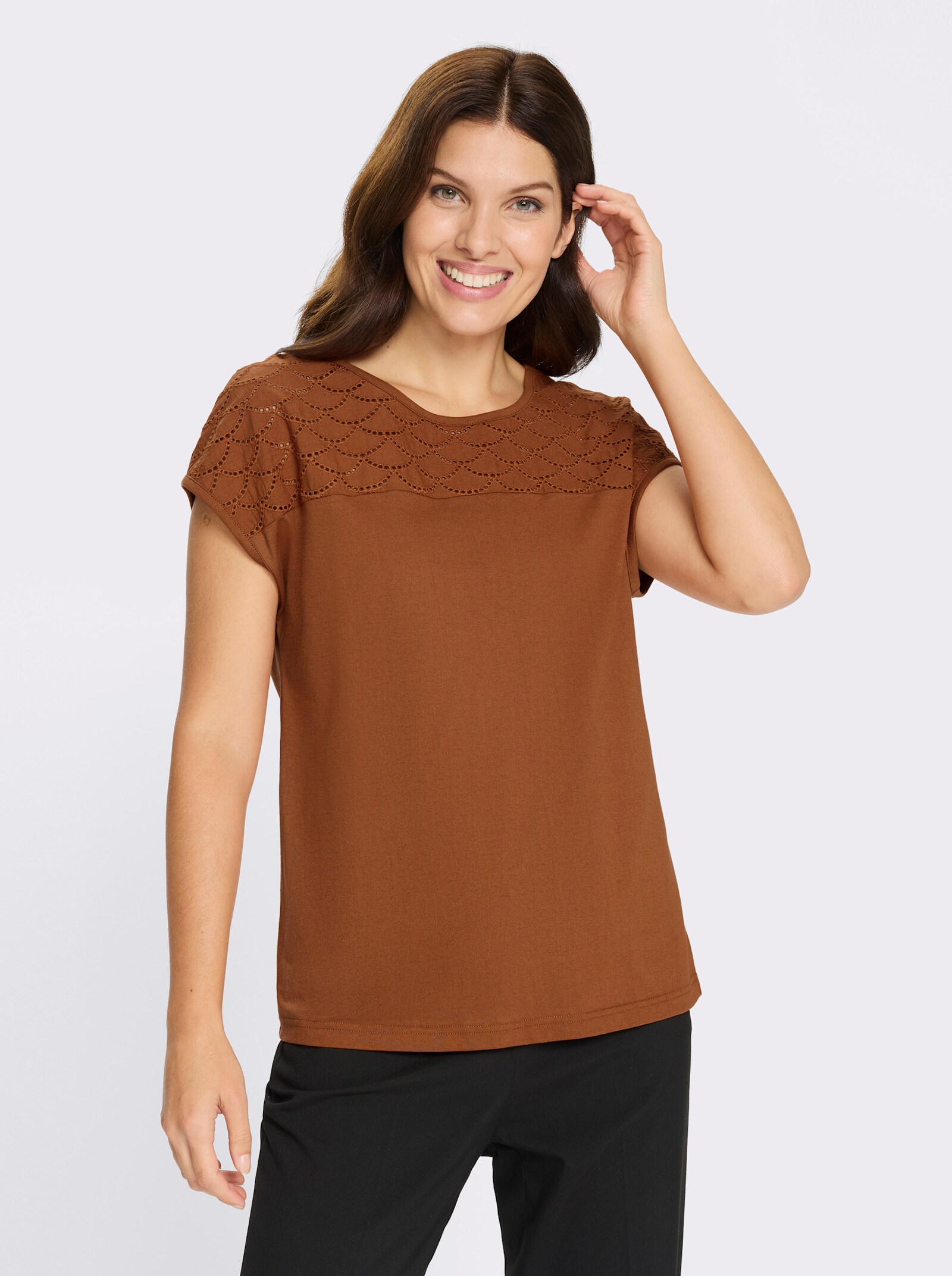Kurzarmshirt mit Lochstickerei-Einsatz - cognac