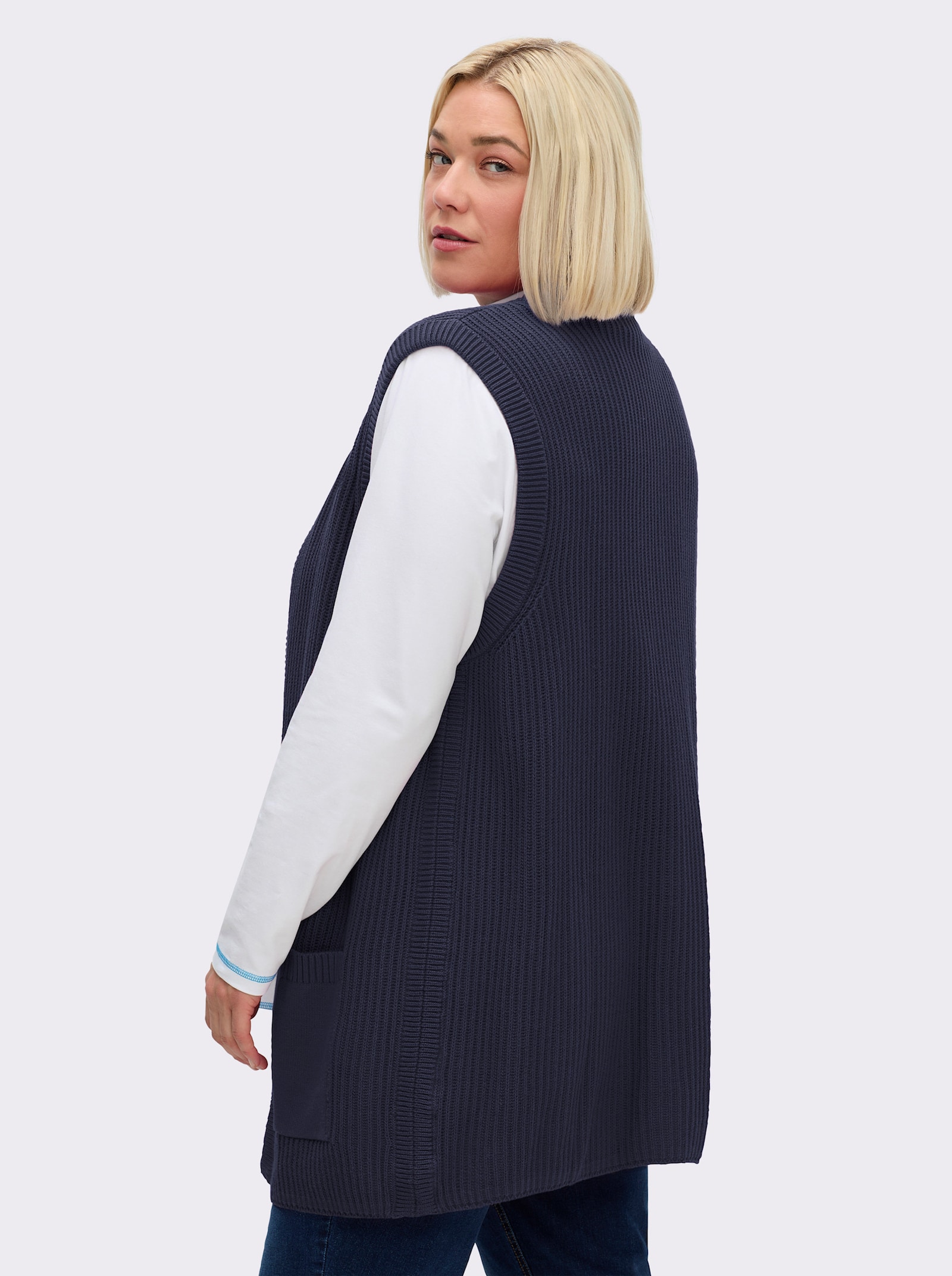 Strickweste in Longform, gerippt - marine