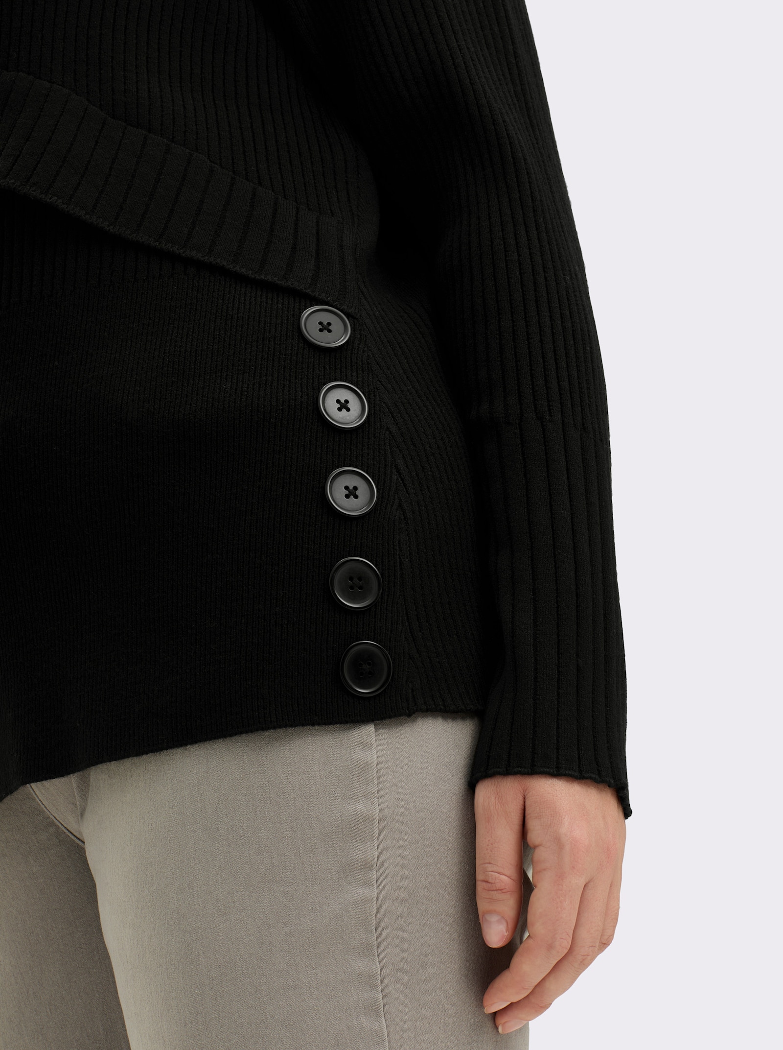 sheego by Joe Browns Pullover in Wickeloptik, mit Zierknöpfen - schwarz