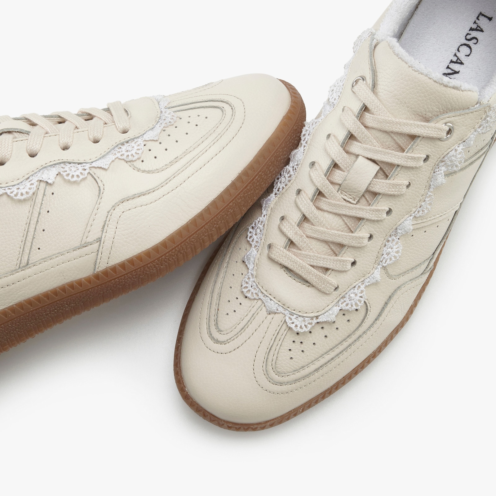 LASCANA Sneaker - crème