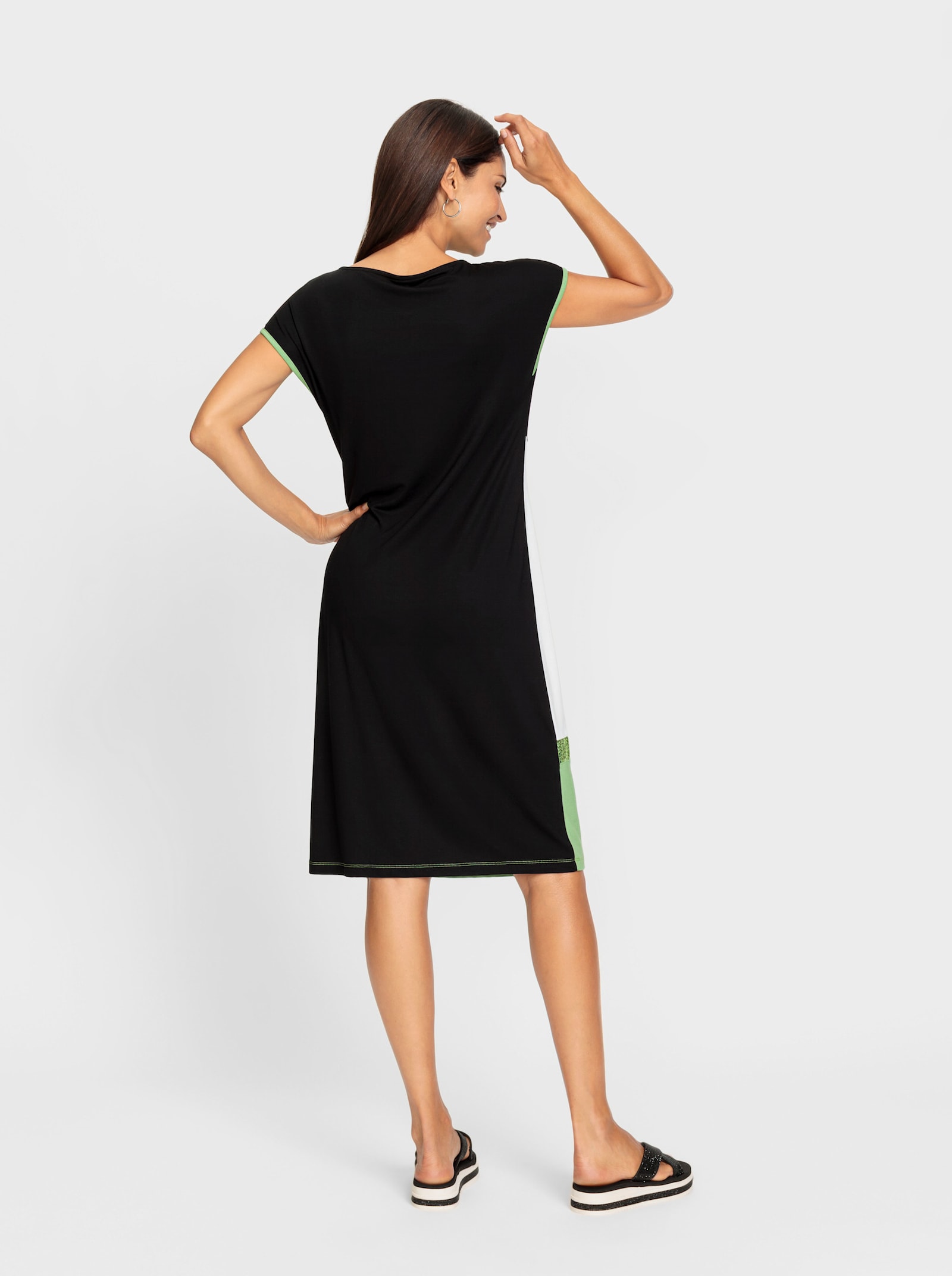 Jerseykleid mit Pailletten-Verzierung - schwarz-apfel-gemustert