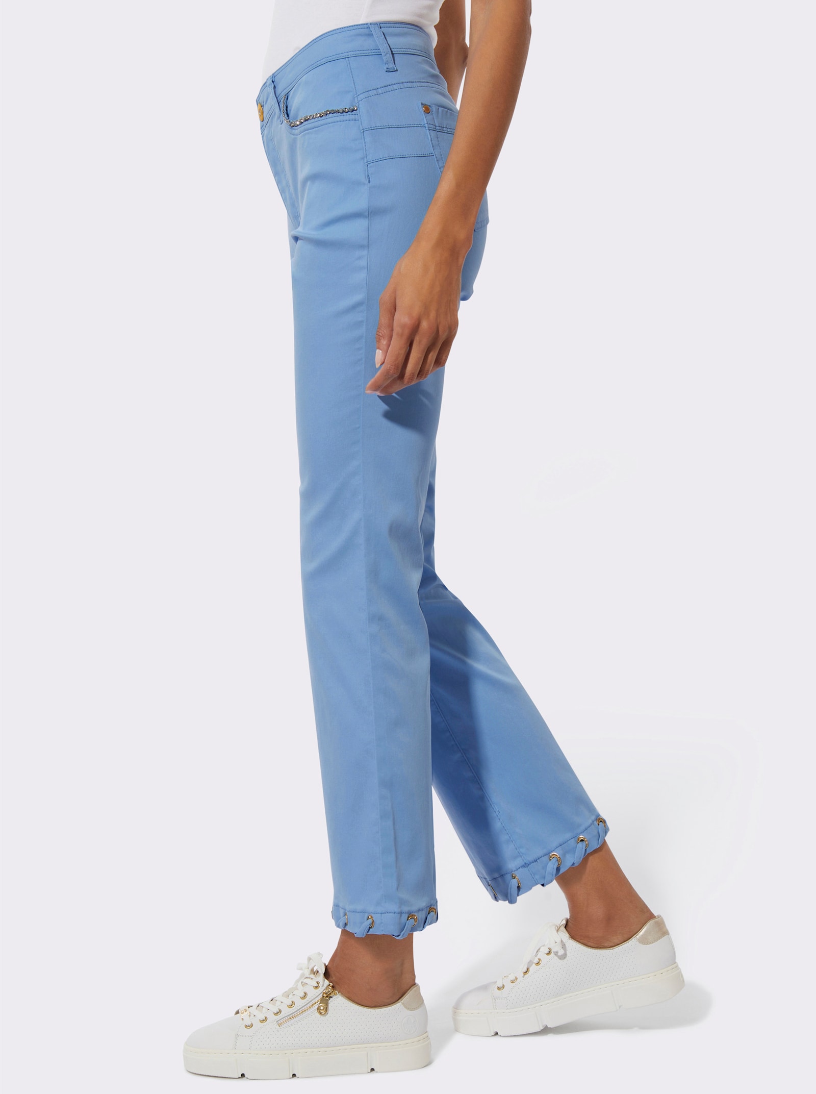 7/8-Jeans mit Push-up-Effekt - himmelblau