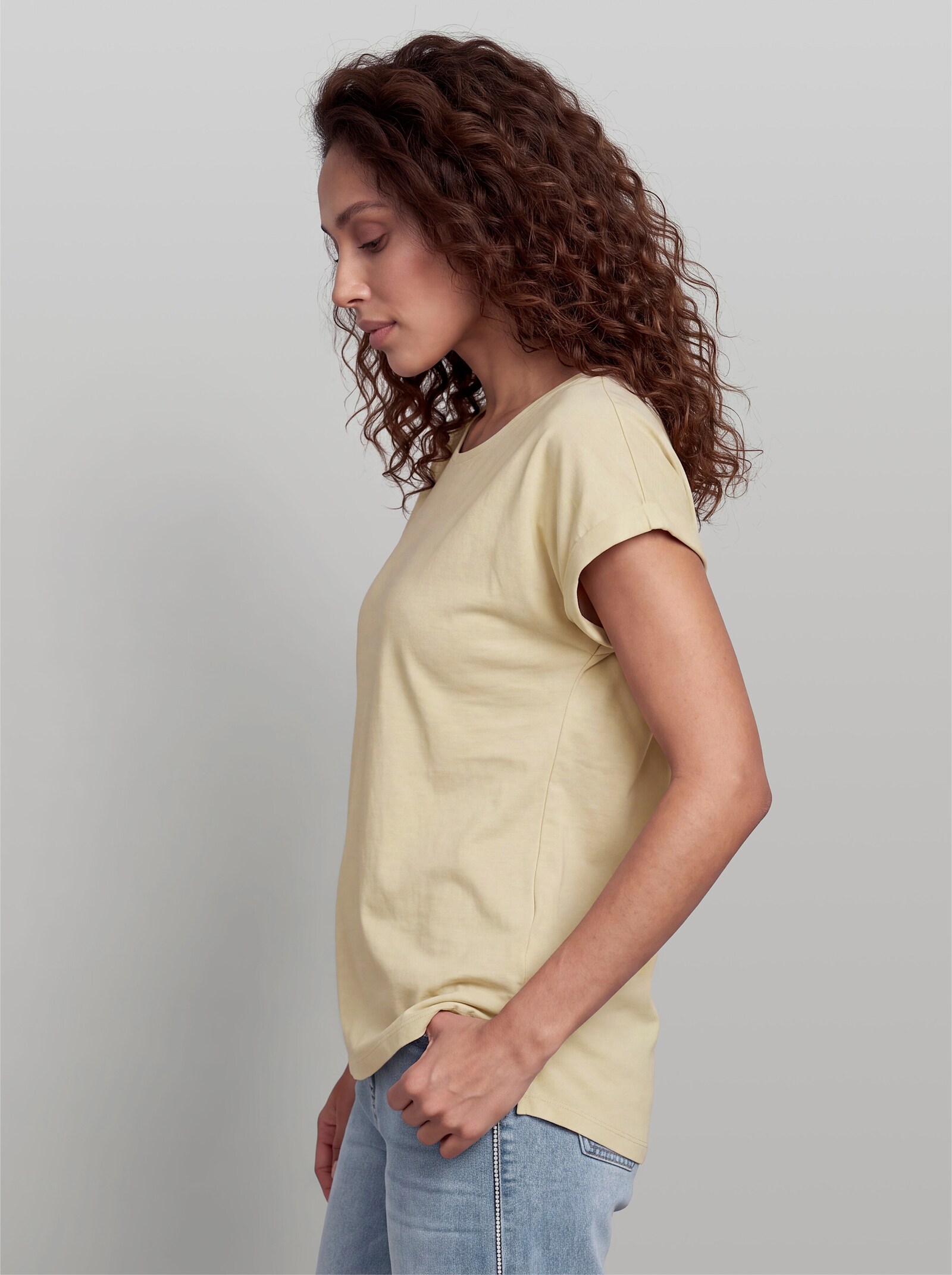 heine T-Shirt mit fixiertem Umschlag - sand