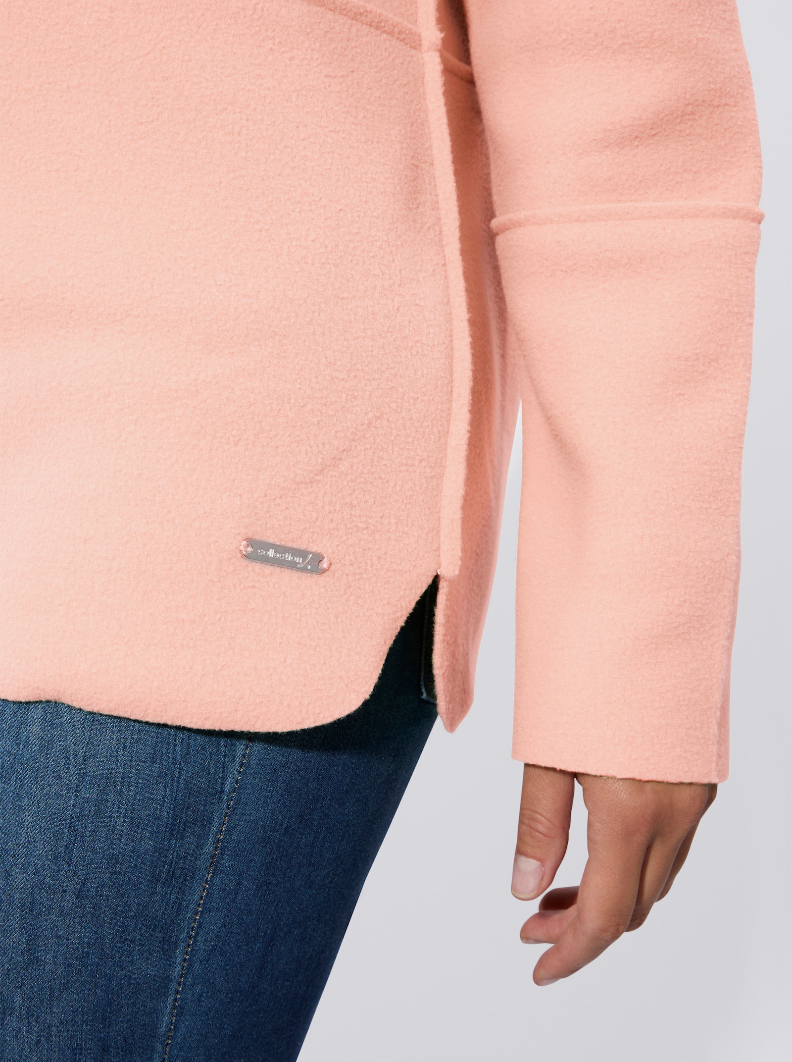 Fleeceshirt mit U-Boot-Ausschnitt - puder