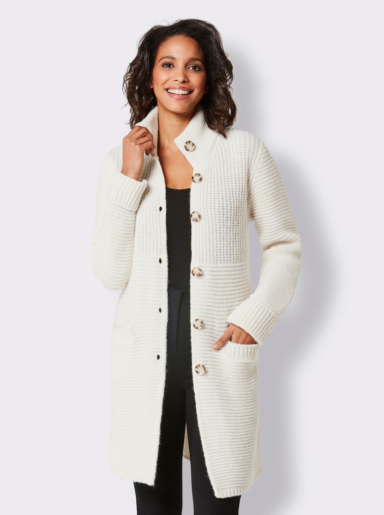 CREATION L PREMIUM Longstrickjacke mit Knöpfen in Horn-Optik - ecru