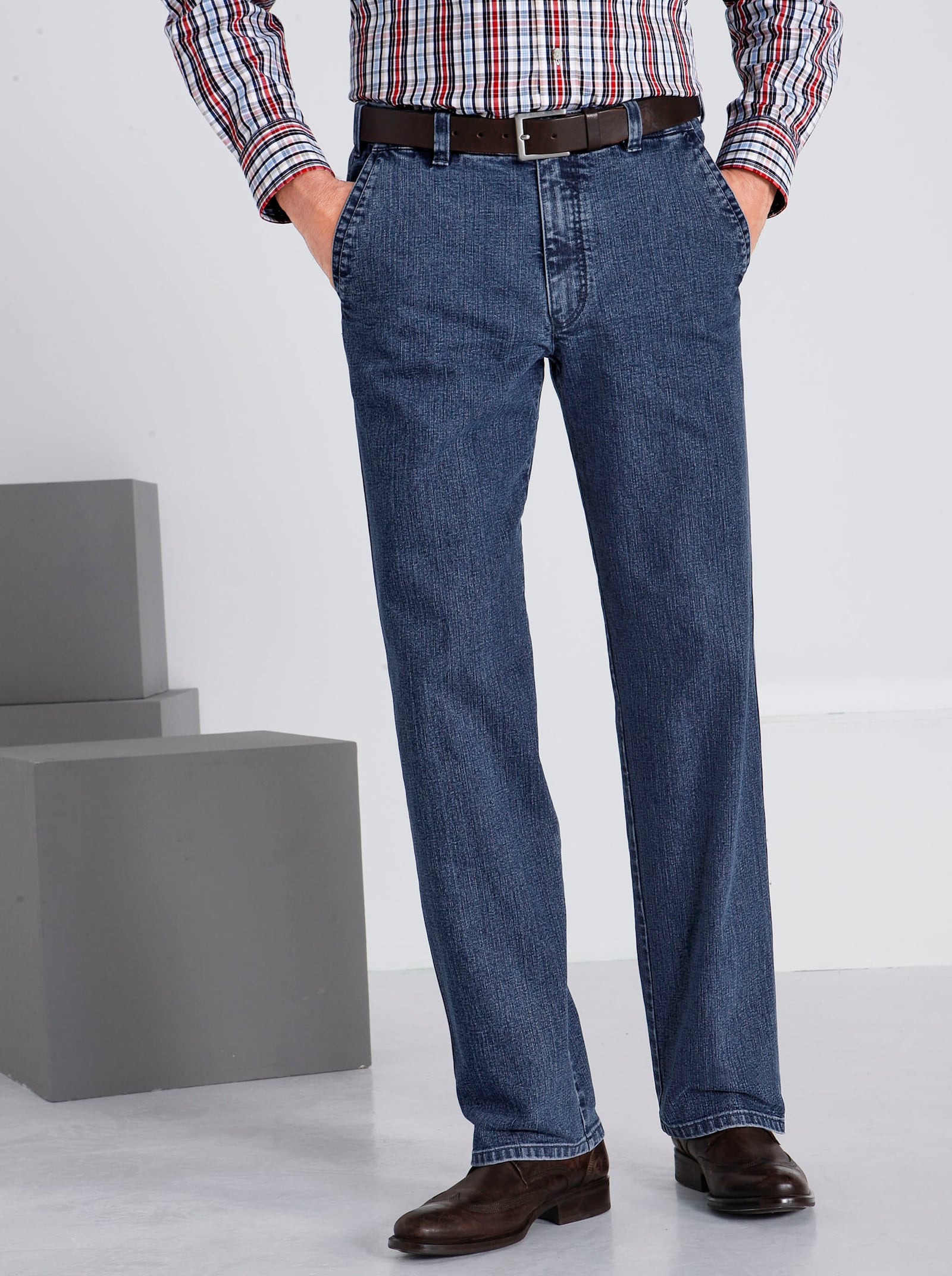 Traveller-Jeans - blue-stone-washed