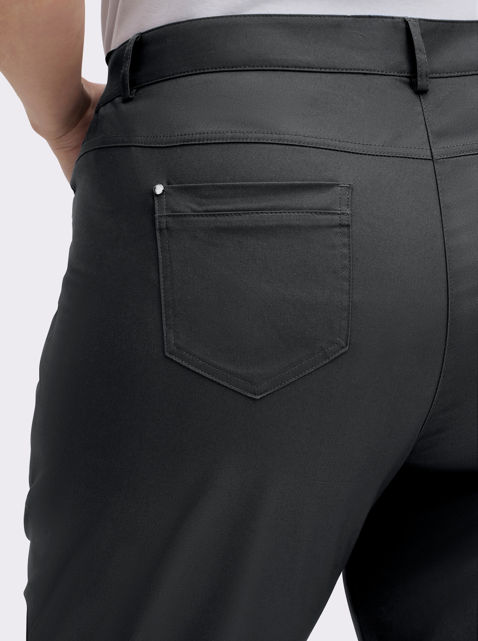 7/8-Jeans mit optisch streckenden Nähten - schwarz