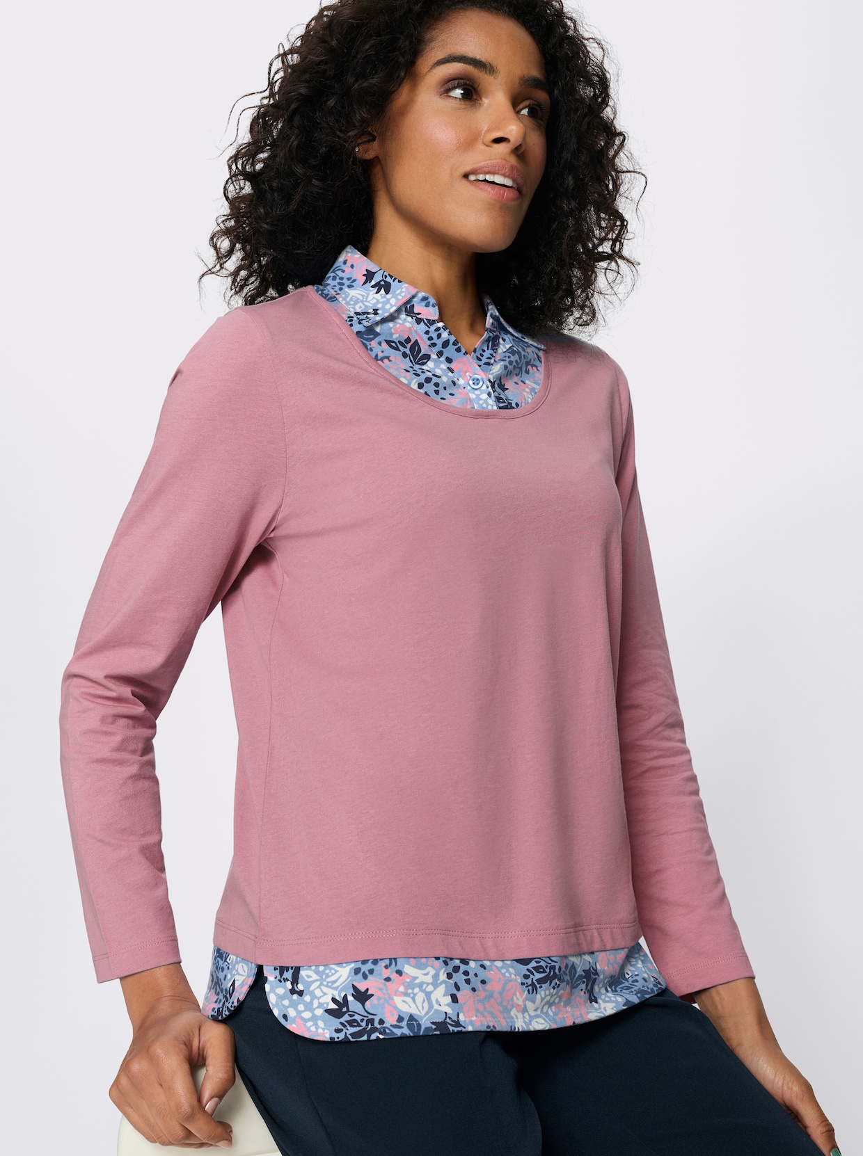 2-i-1-topp med infällningar i blommönster - gammalrosa