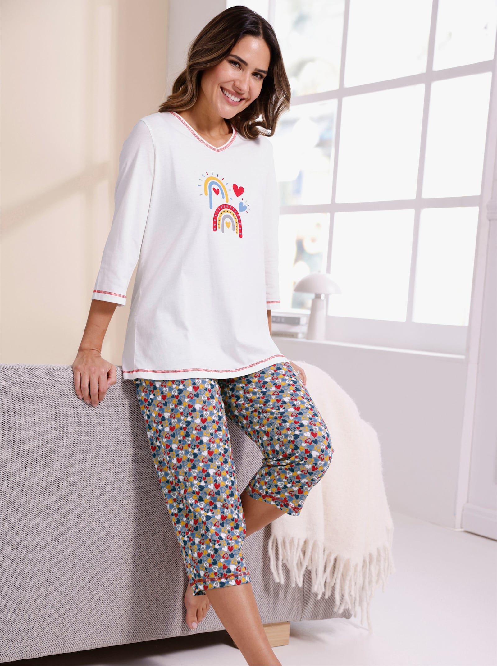 Schlafanzug mit Kontrastnähten - ecru-steingrau-bedruckt