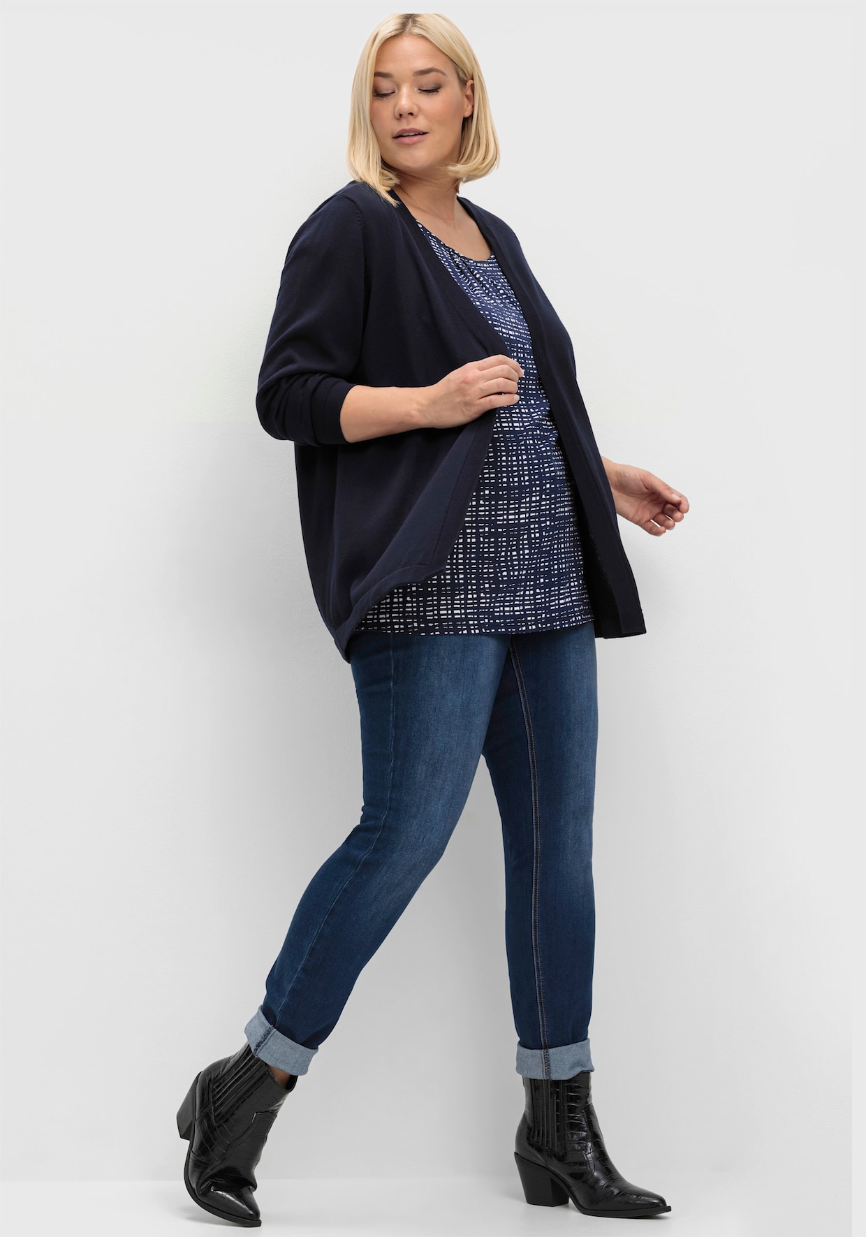sheego Fijn gebreid vest - diepblauw