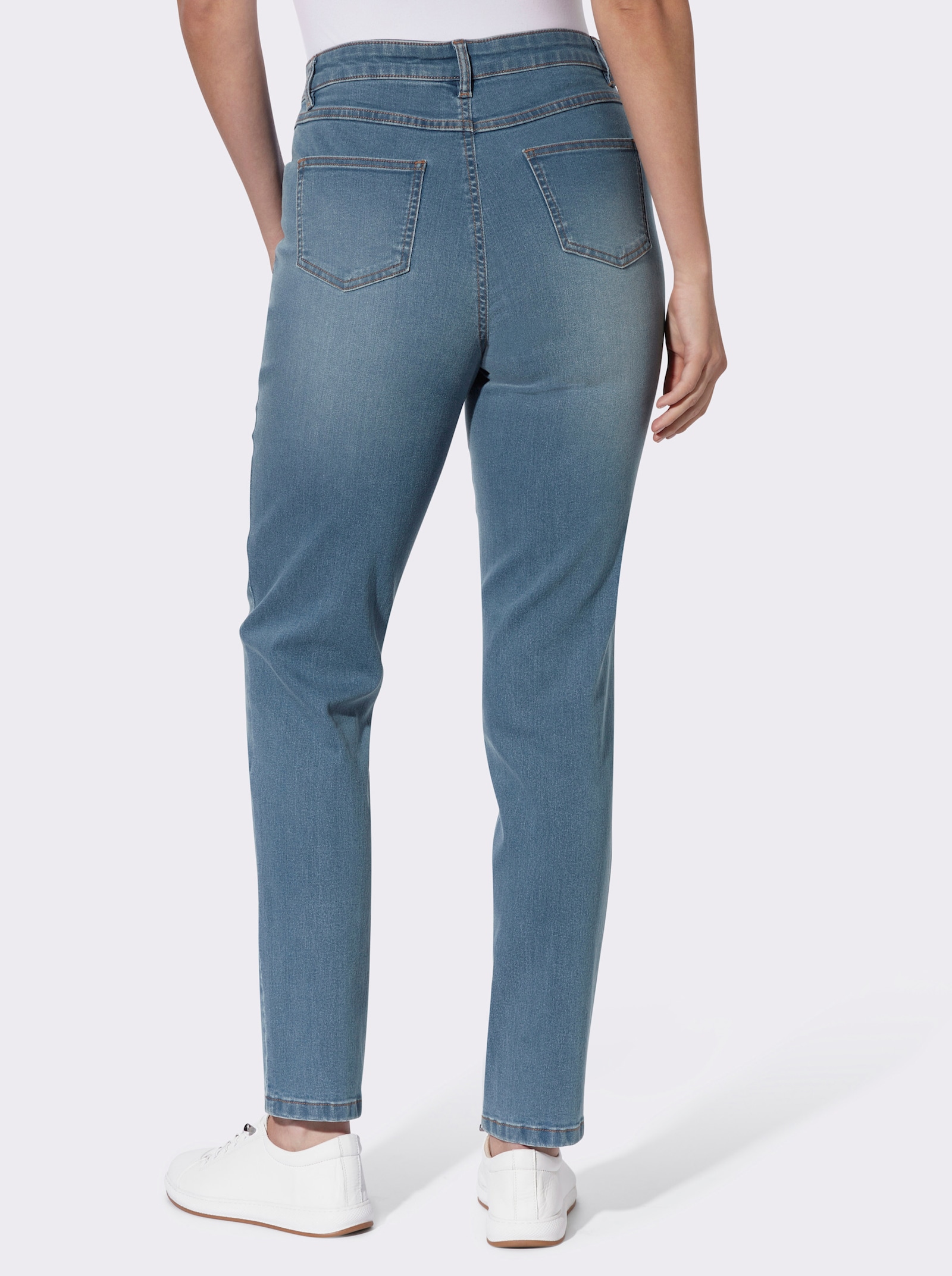 High-waist-Jeans im 4-Pocket-Stil - blue-bleached
