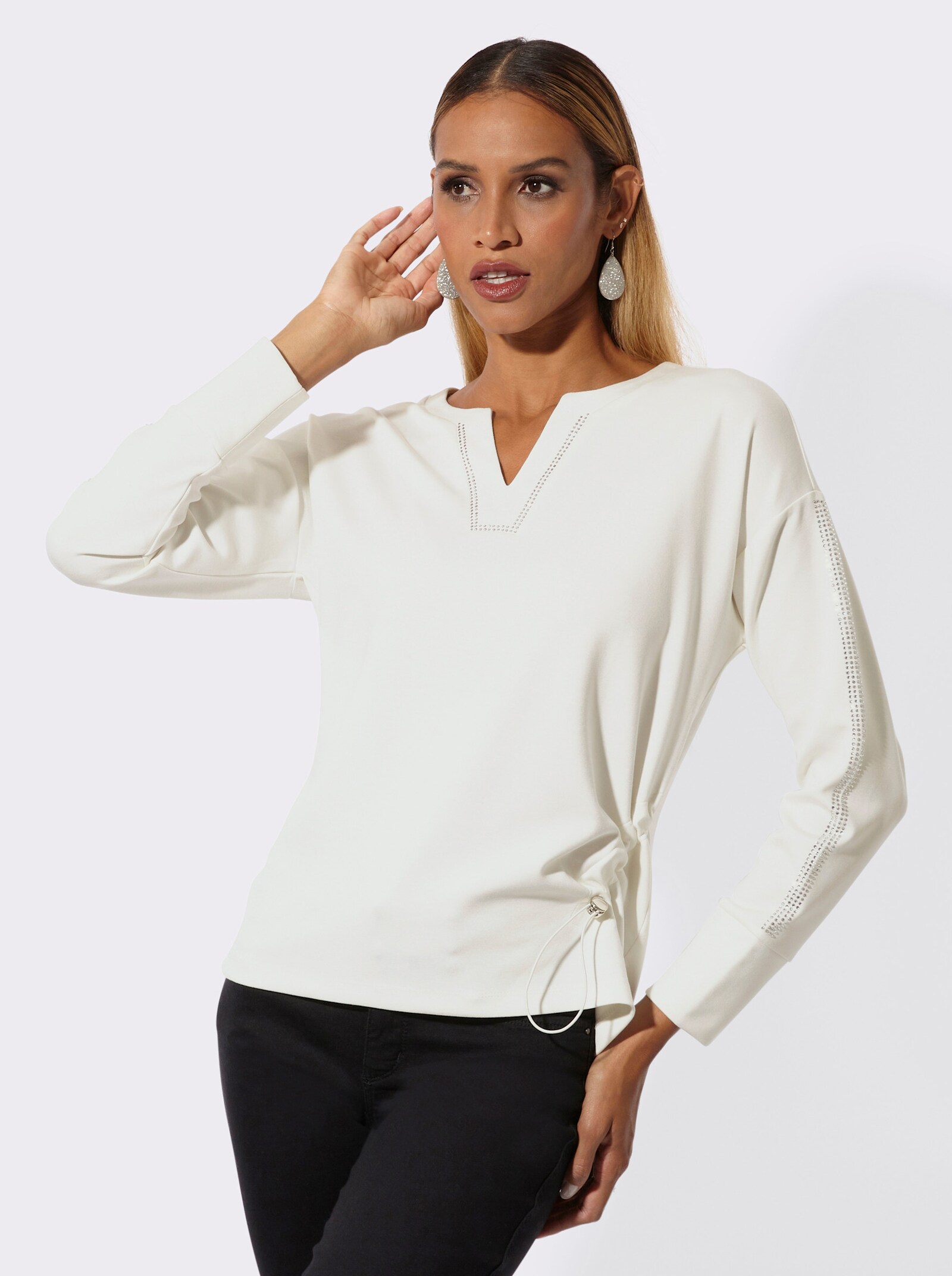 Sweatshirt mit seitlicher Raffung - ecru