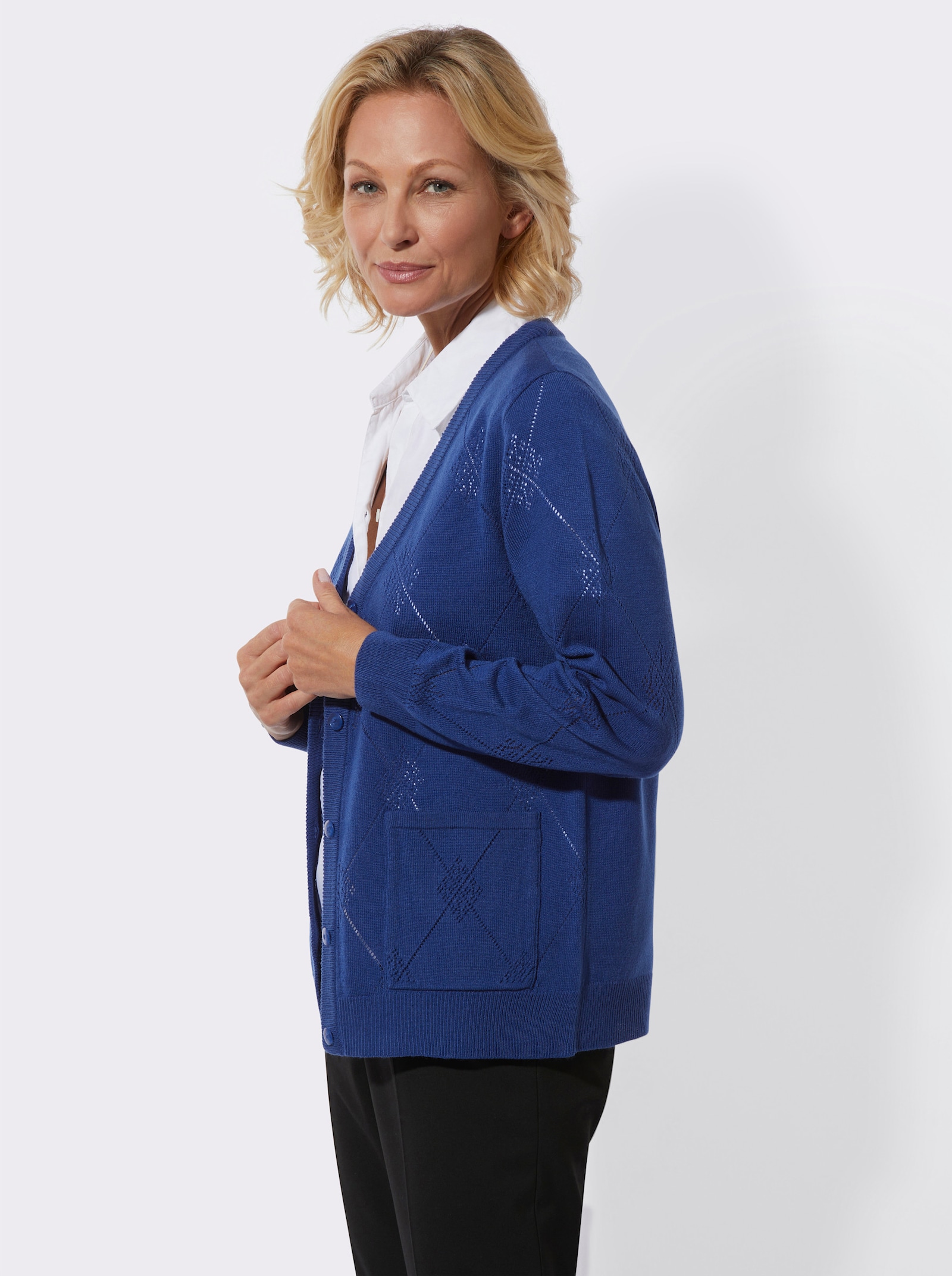 Ajourstrickjacke mit Rautenmuster - royalblau