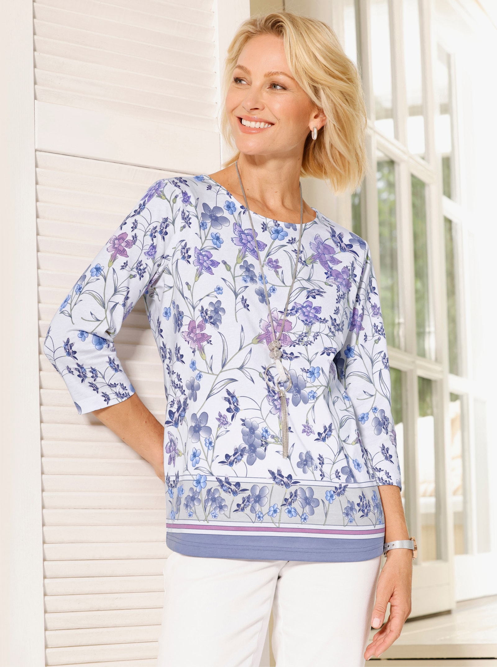 Rundhalsshirt in Baumwoll-Qualität - orchidee-lindgrün-bedruckt