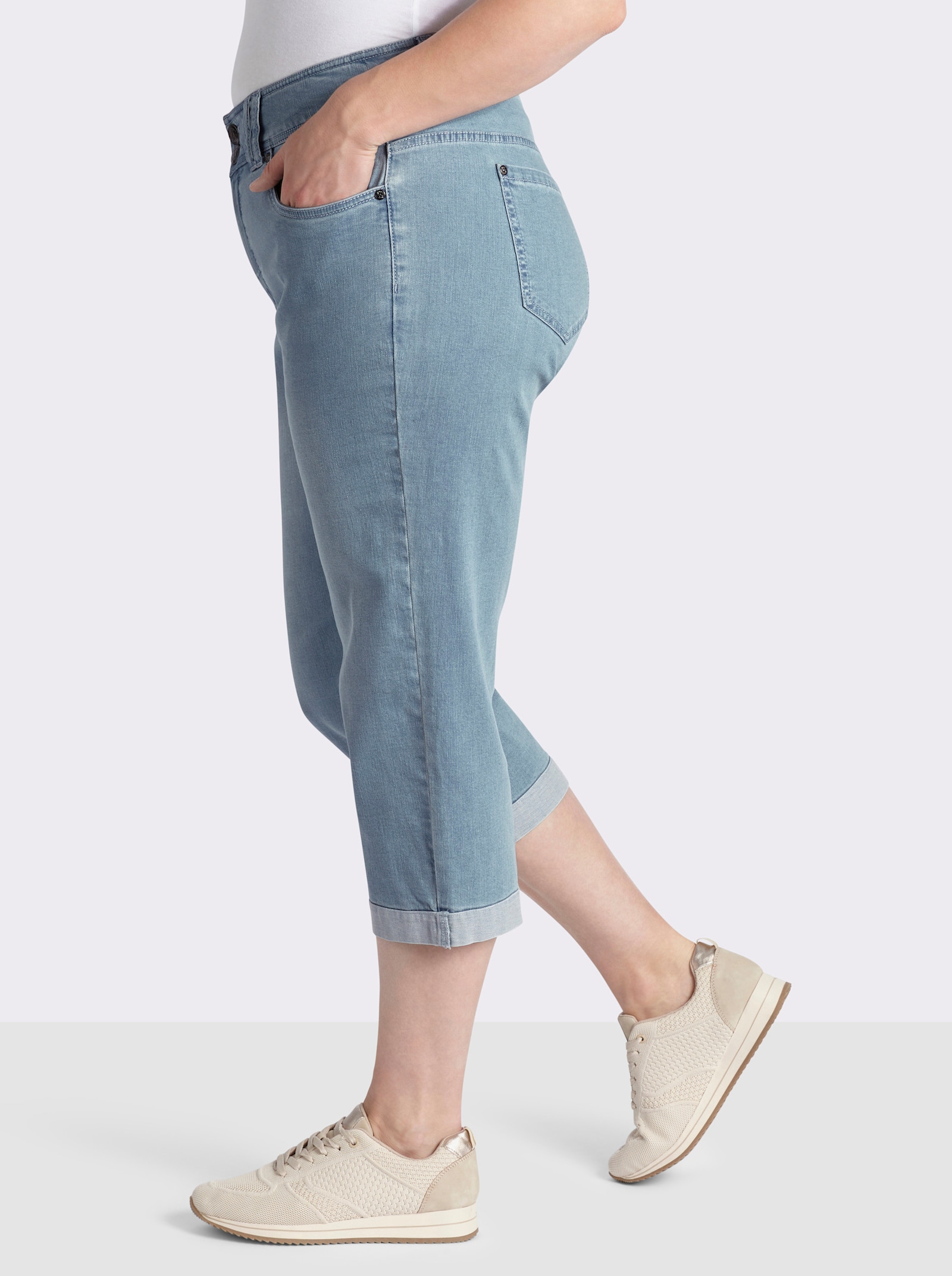sheego 3/4-Jeans für kräftigere Oberschenkel - blue-bleached