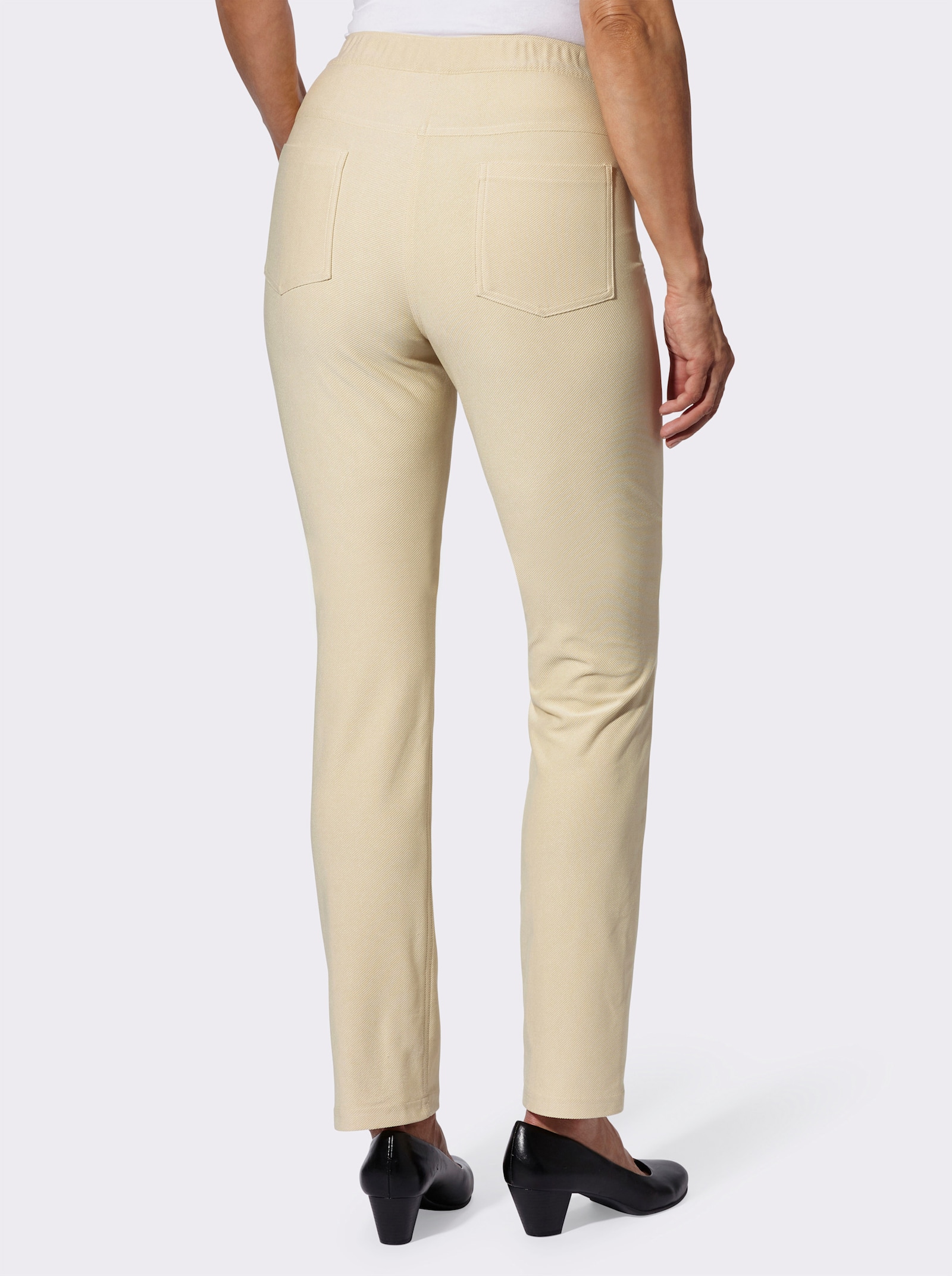 Navlékací džíny s úzce střiženými nohavicemi - písková